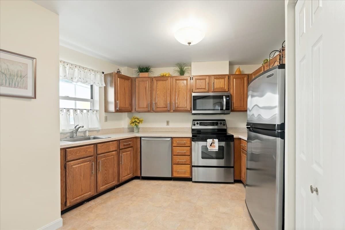 Condominium at 9 Park Ave. # 707, Hull MA 02045, Hull, photo 11 of 36