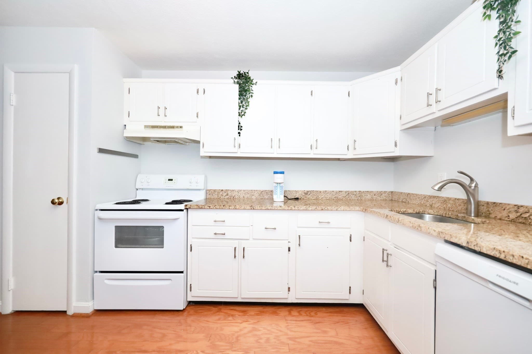 Condominium at 11 Cogswell Ave # 6, Cambridge MA 02140, Cambridge, photo 4 of 13