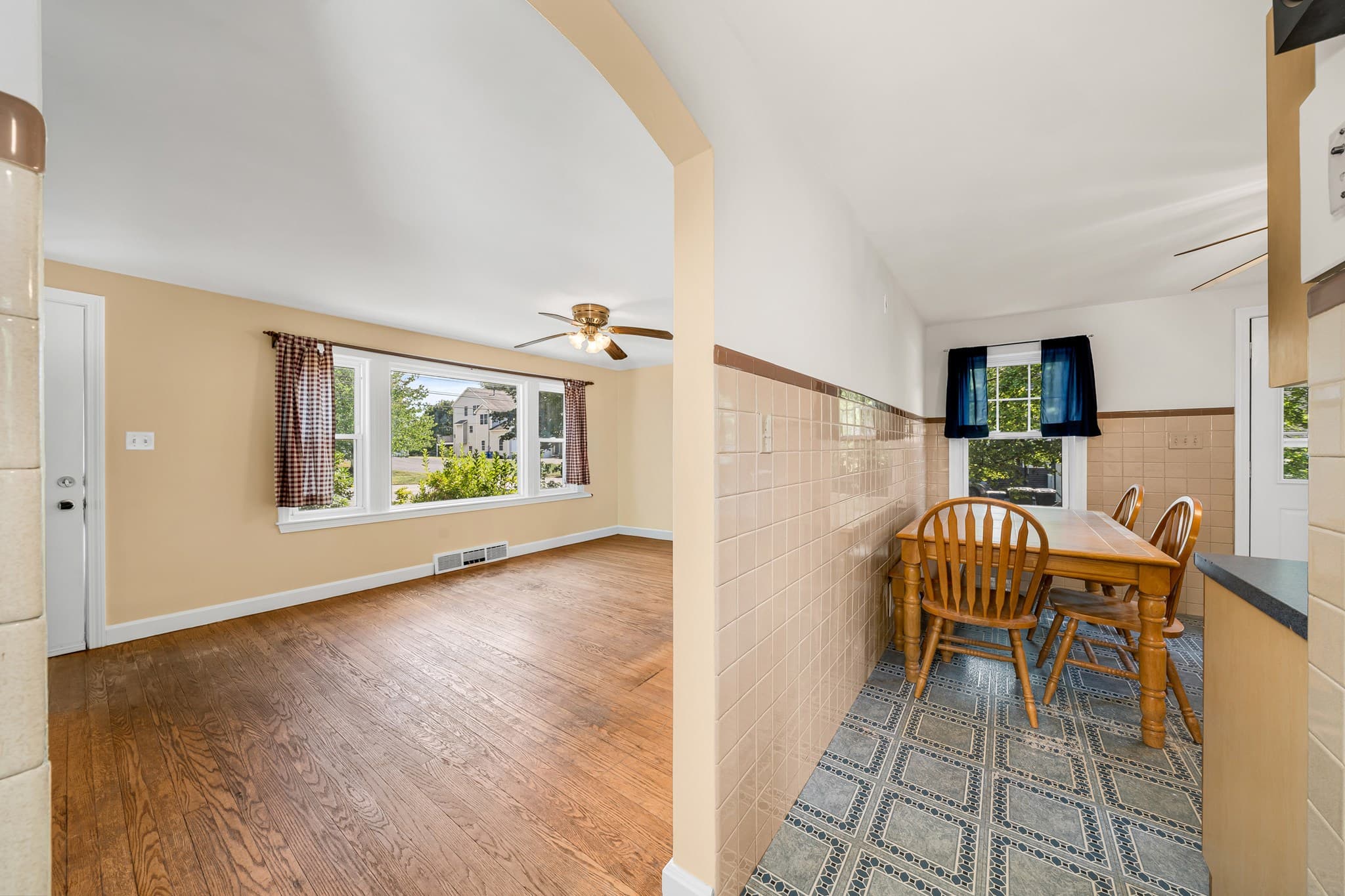 Single Family Residence at 394 Sutton St, North Andover MA 01845, North Andover, photo 9 of 27