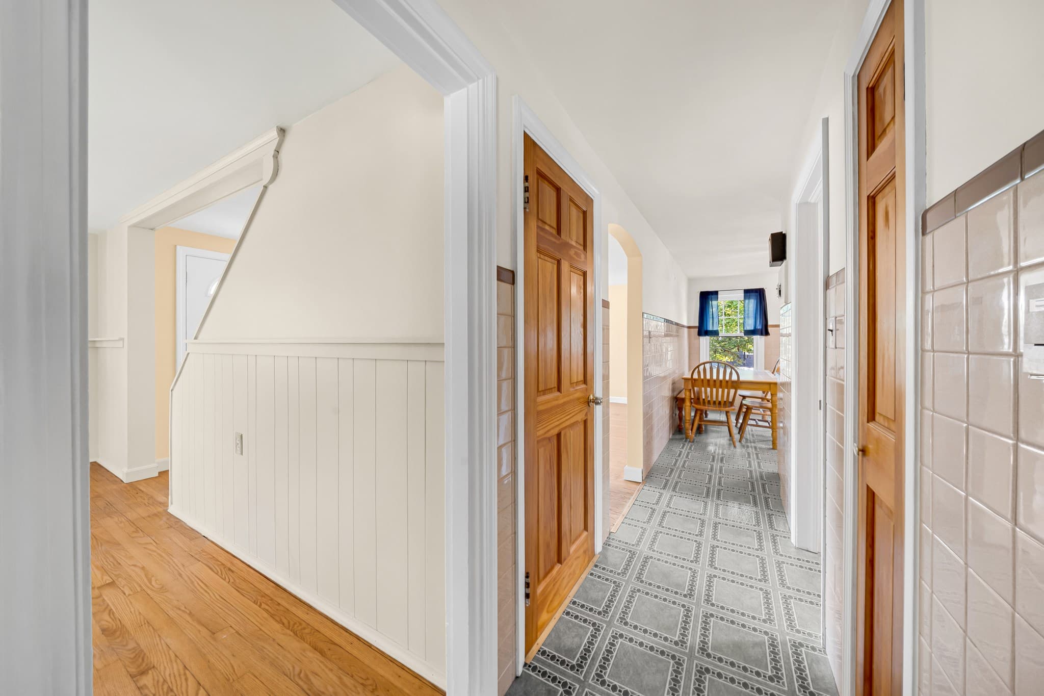 Single Family Residence at 394 Sutton St, North Andover MA 01845, North Andover, photo 8 of 27