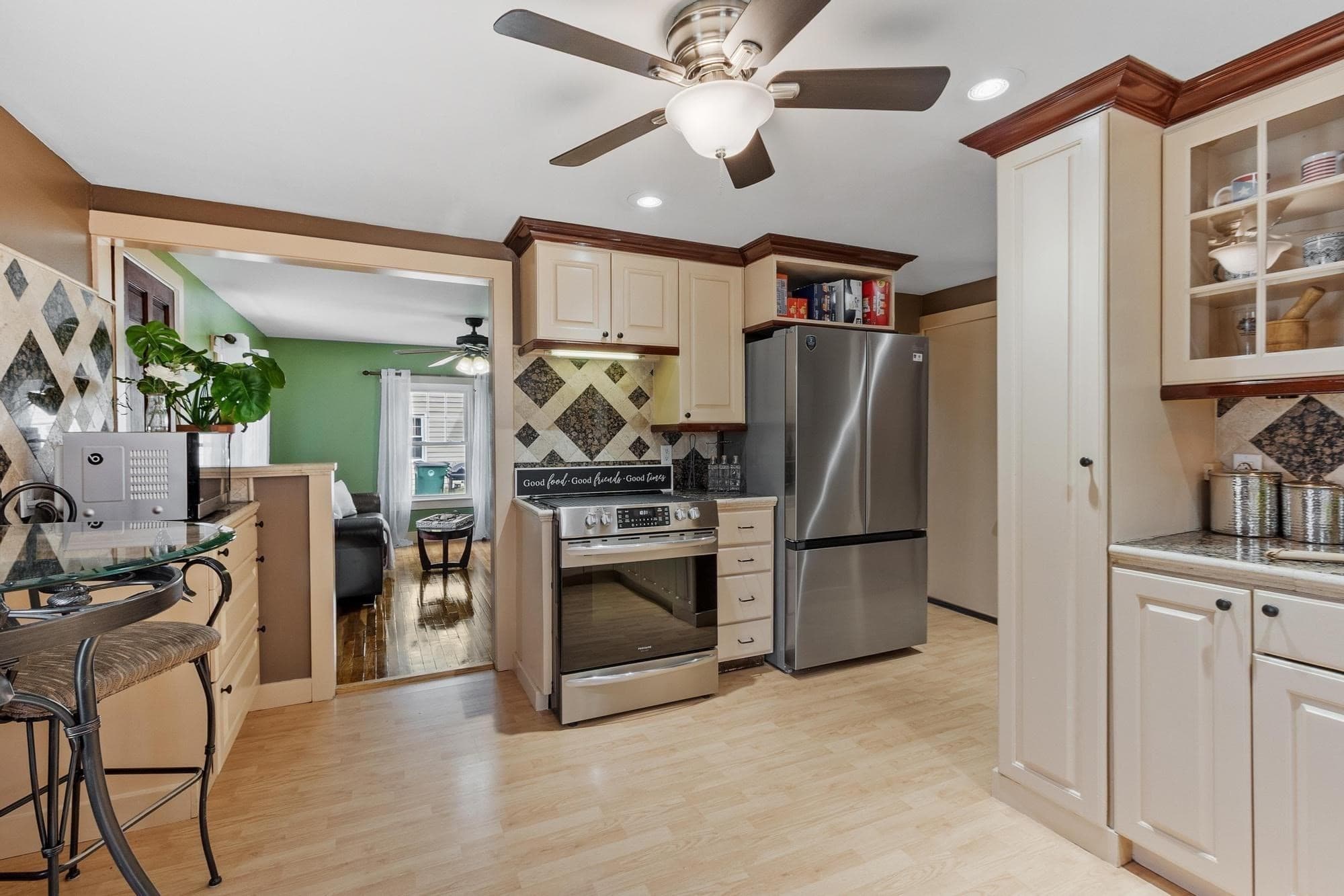 Single Family Residence at 282 Boutelle St, Fitchburg MA 01420, Fitchburg, photo 5 of 42
