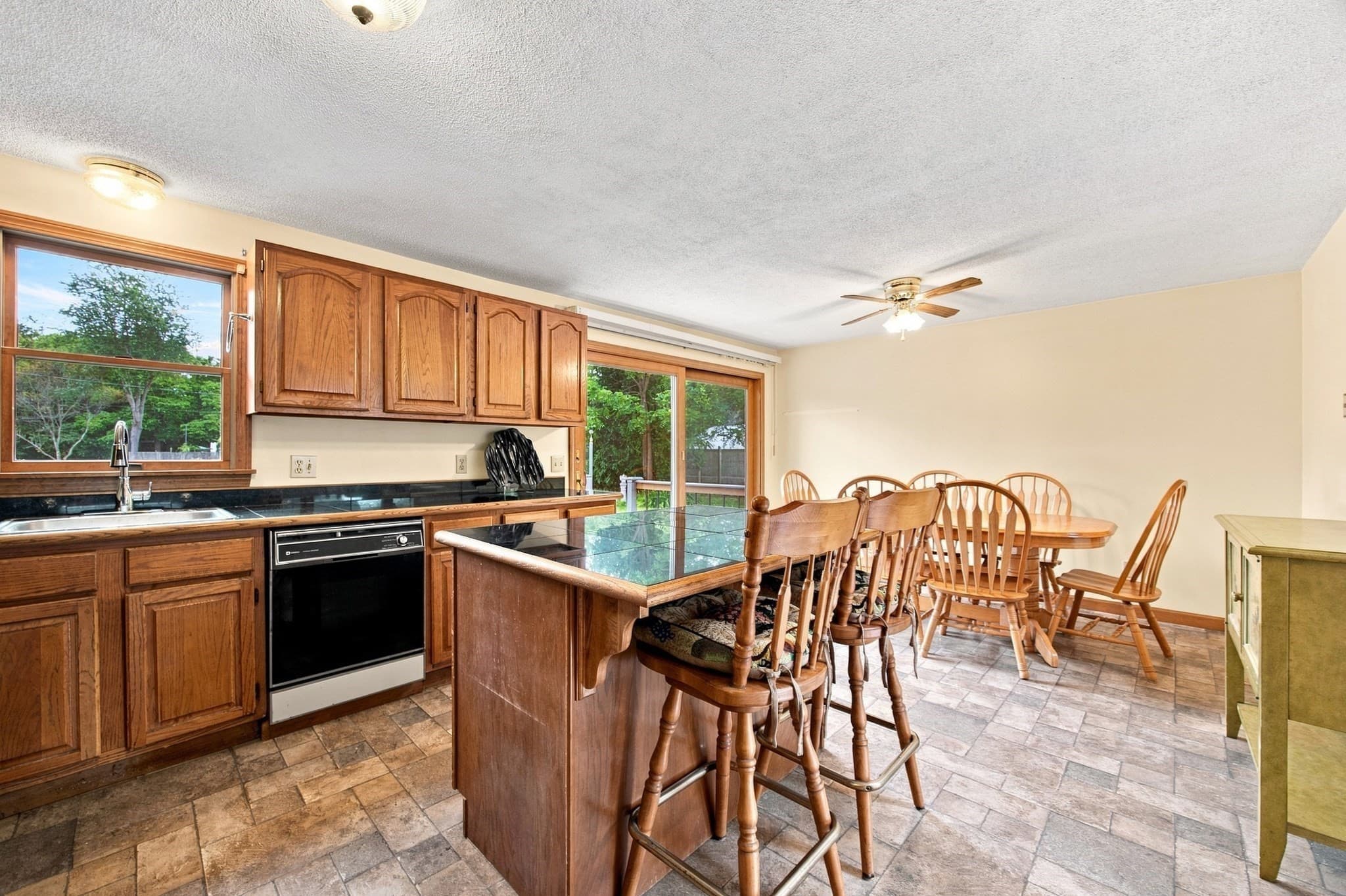 Single Family Residence at 10 Mountianview Street, Wilbraham MA 01095, Wilbraham, photo 6 of 42