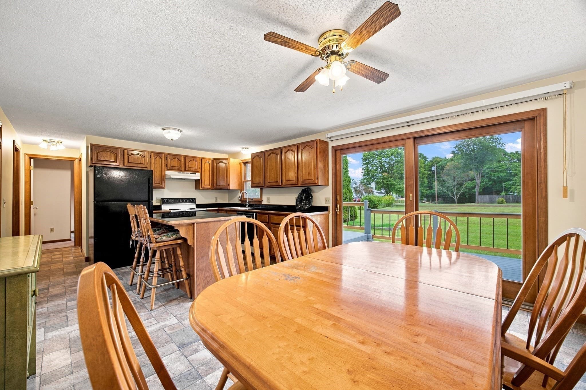 Single Family Residence at 10 Mountianview Street, Wilbraham MA 01095, Wilbraham, photo 8 of 42