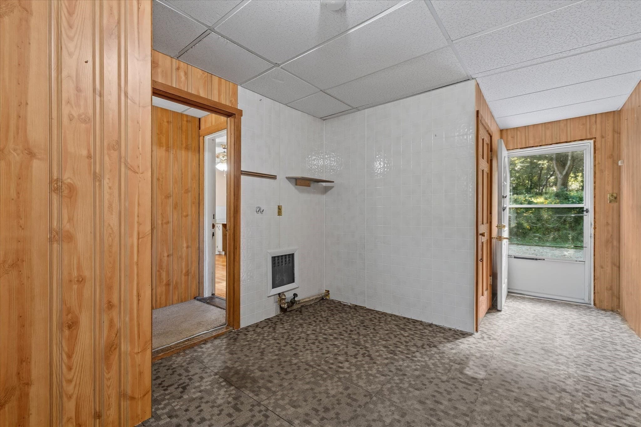 Single Family Residence at 39 Southbridge Rd, Dudley MA 01571, Dudley, photo 27 of 42
