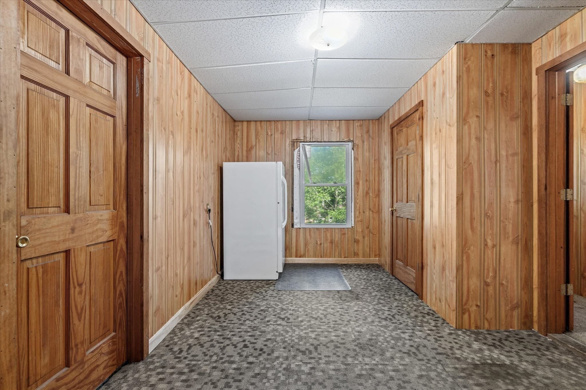 Single Family Residence at 39 Southbridge Rd, Dudley MA 01571, Dudley, photo 17 of 42