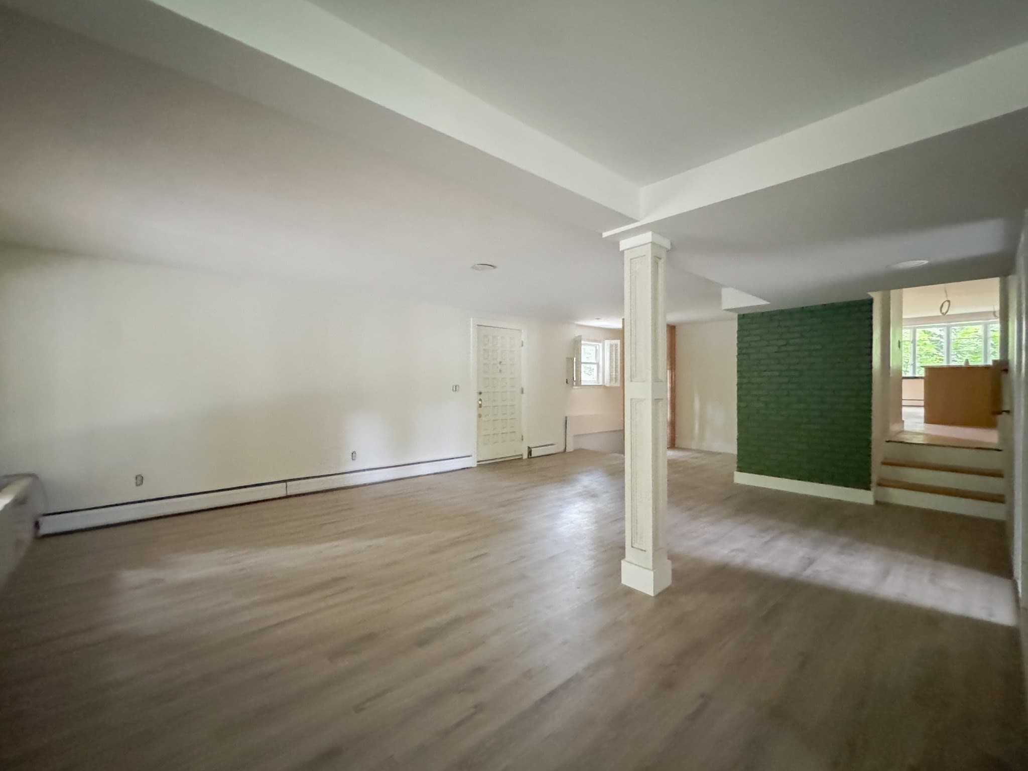 Single Family Residence at 28 Hill Top Dr, Warwick RI 02818, Warwick, photo 23 of 34