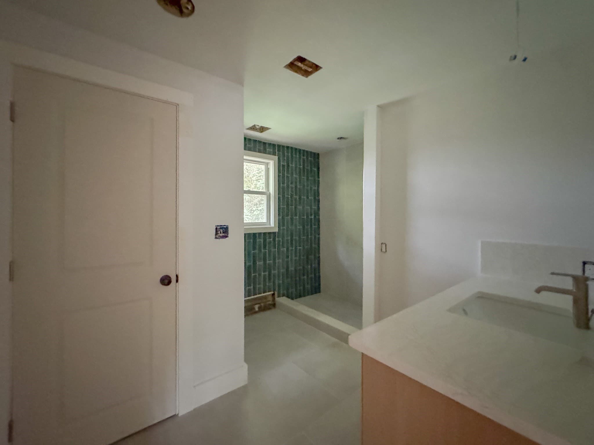 Single Family Residence at 28 Hill Top Dr, Warwick RI 02818, Warwick, photo 30 of 34