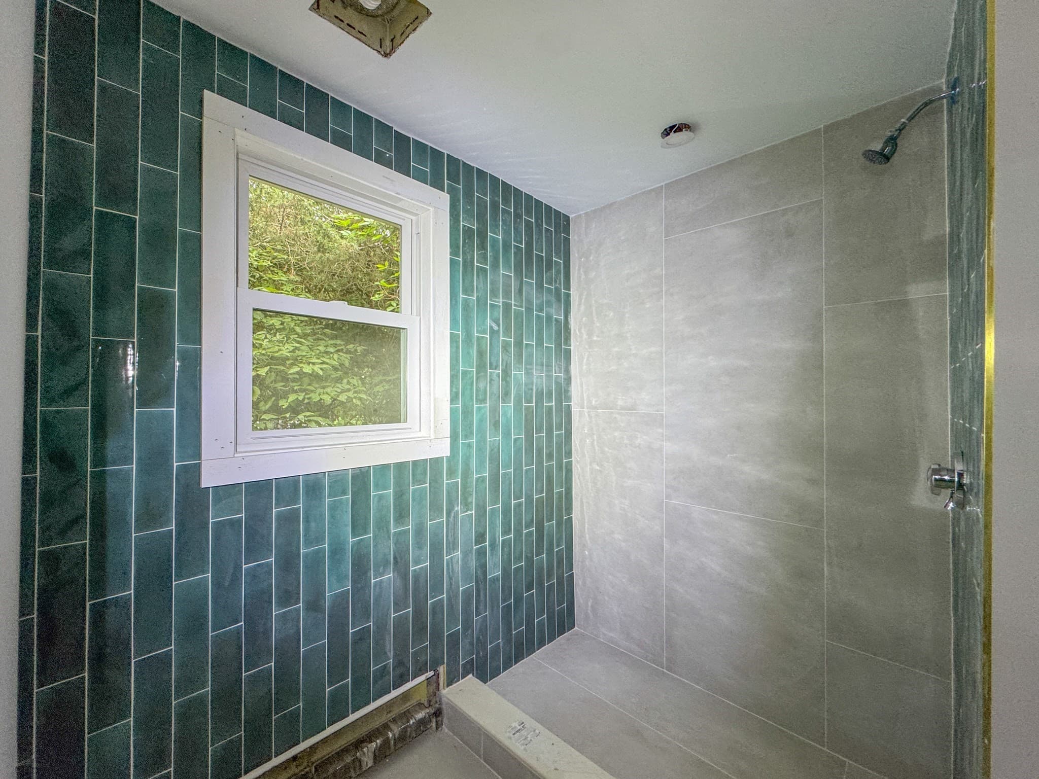 Single Family Residence at 28 Hill Top Dr, Warwick RI 02818, Warwick, photo 19 of 34