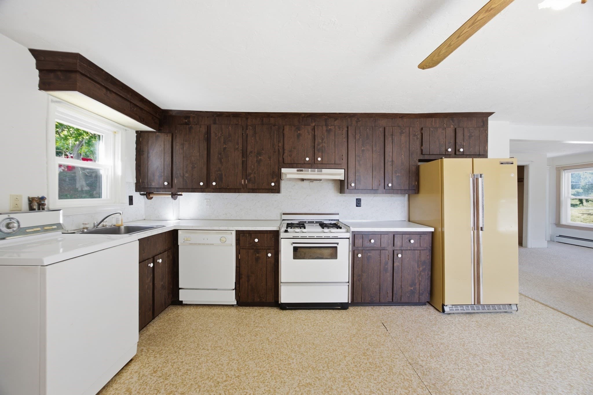 2 Family - 2 Units Up/Down at 18 Oak St., Plymouth MA 02360, Plymouth, photo 19 of 33