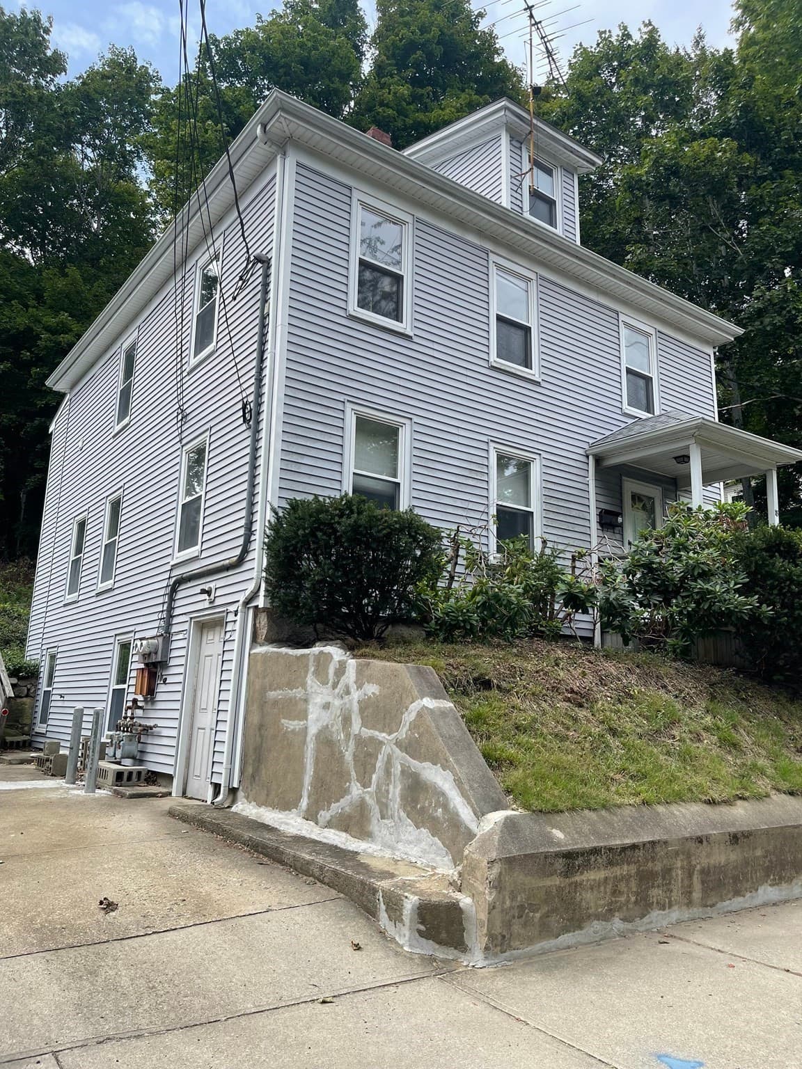 2 Family - 2 Units Up/Down at 18 Oak St., Plymouth MA 02360, Plymouth, photo 4 of 33