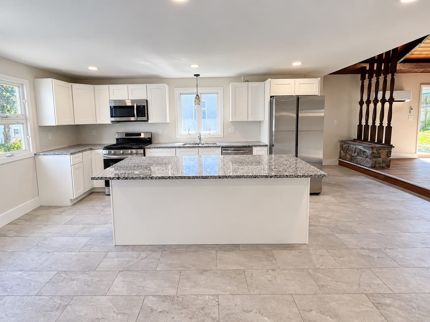 3 Family at 133 State St, New Bedford MA 02740, New Bedford, photo 3 of 42