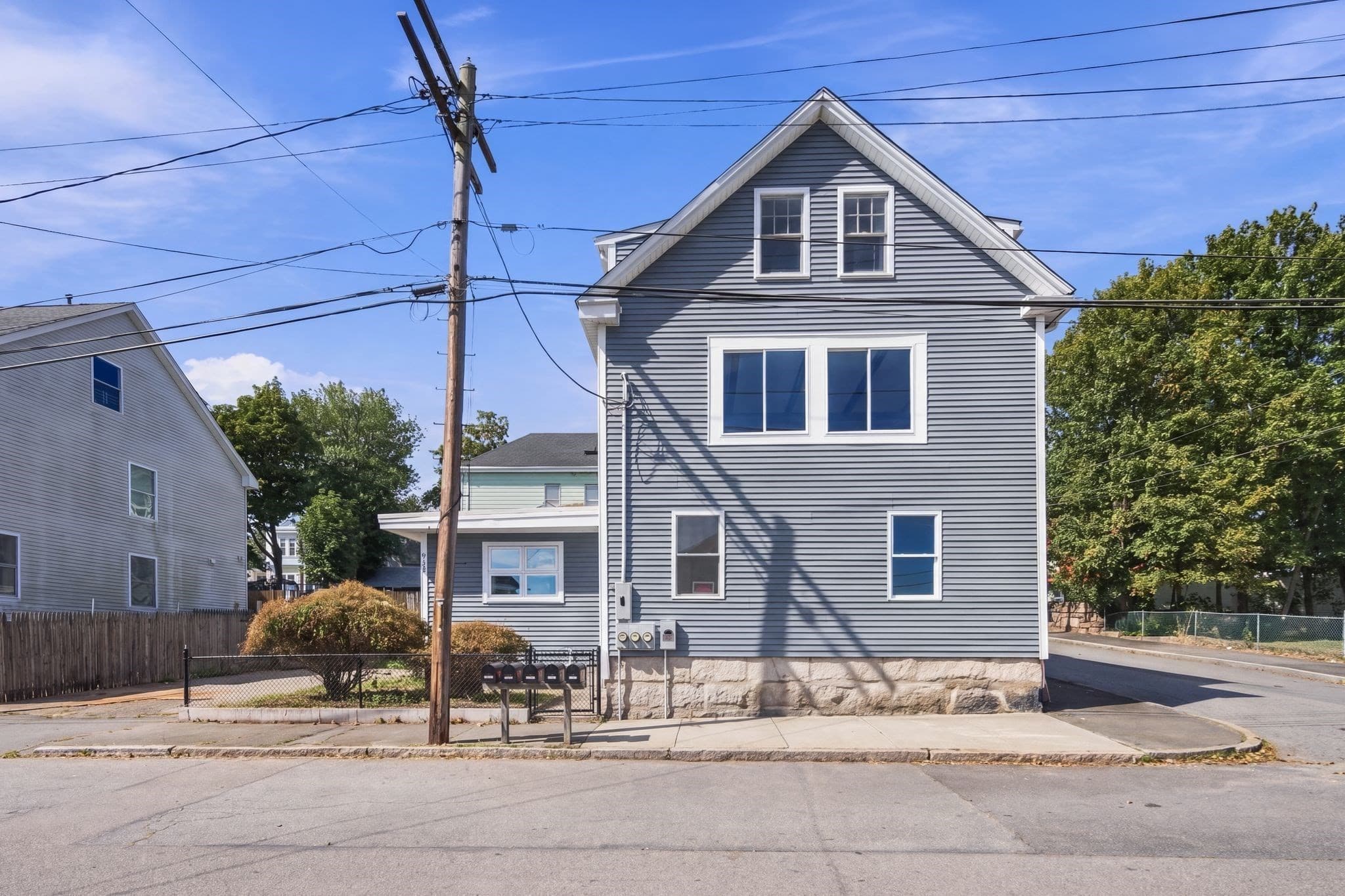 133 State St, New Bedford MA 02740
