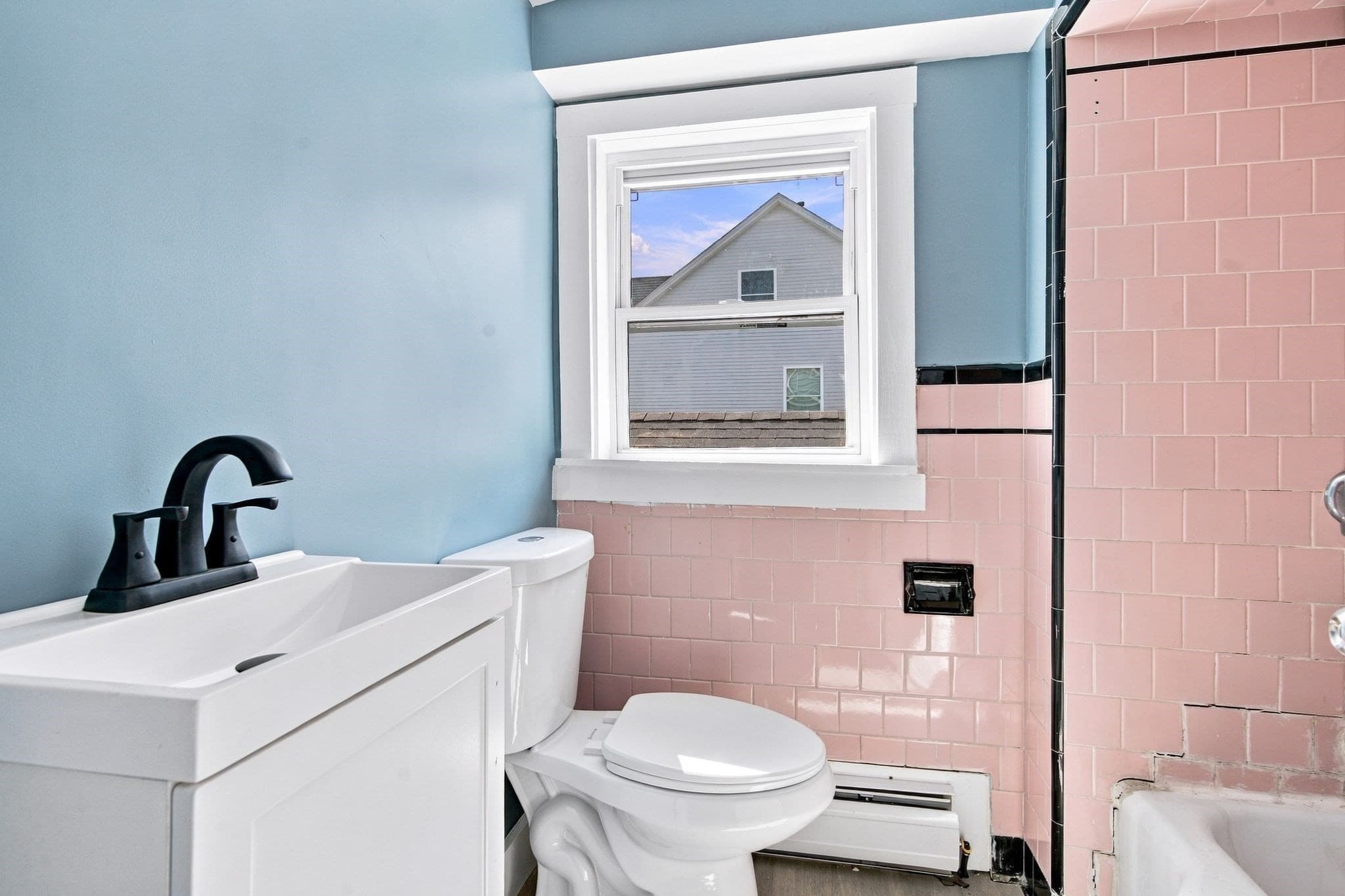 3 Family at 133 State St, New Bedford MA 02740, New Bedford, photo 20 of 42