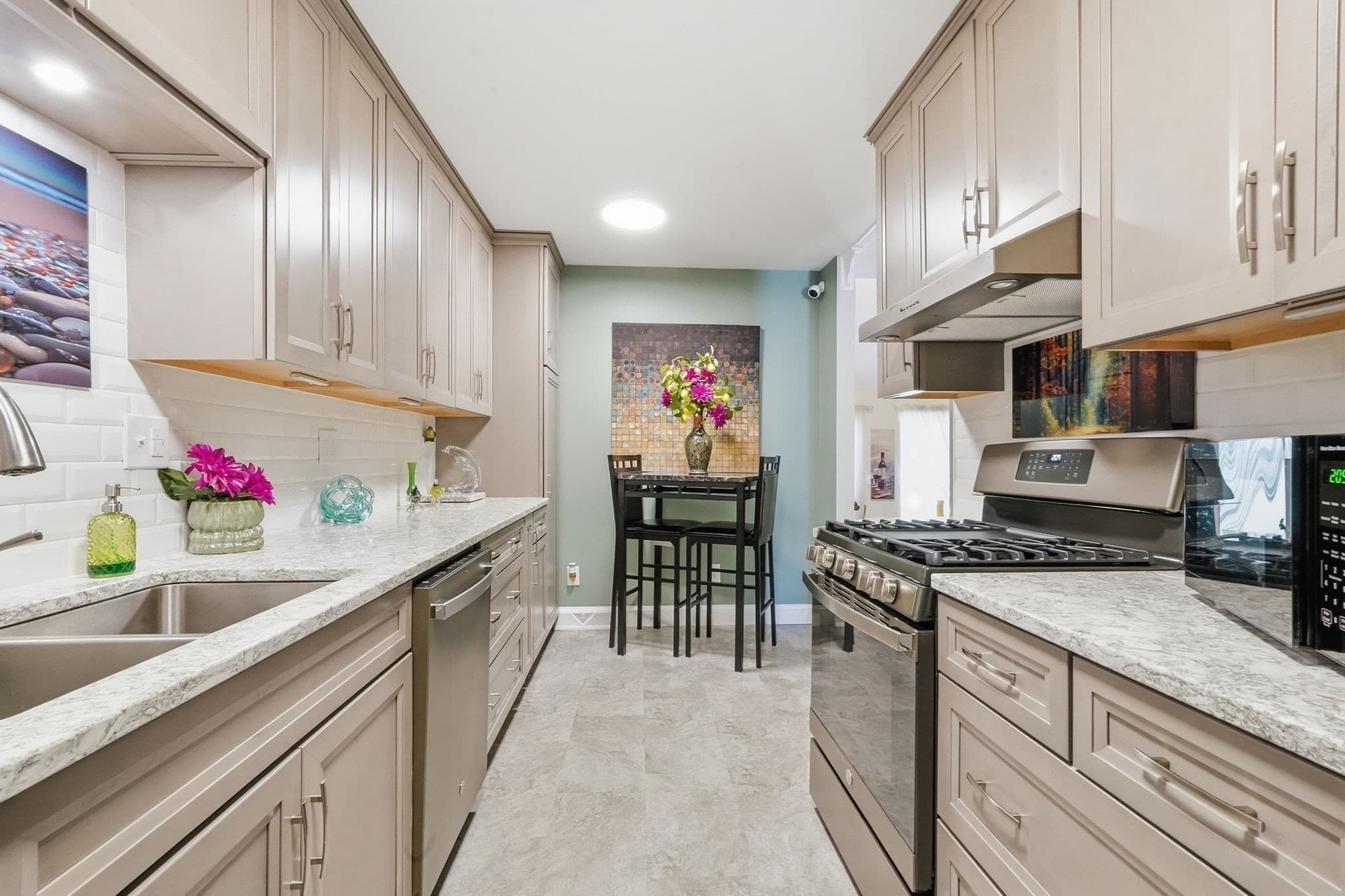 Condominium at 47 Meadowbrook Ln # 47, Palmer MA 01069, Palmer, photo 7 of 40