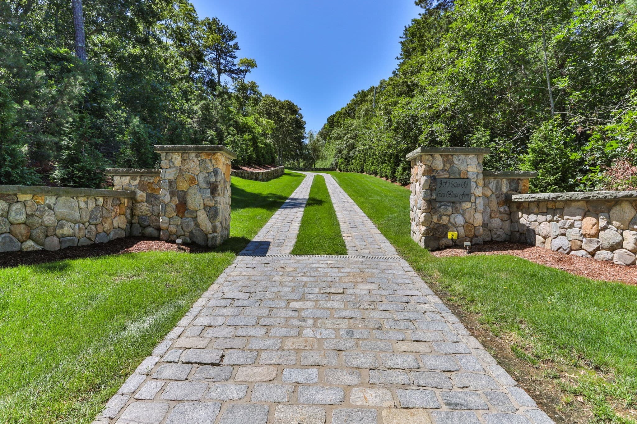 Single Family Residence at 9 Hi River Road, Barnstable MA 02648, Barnstable, photo 2 of 42