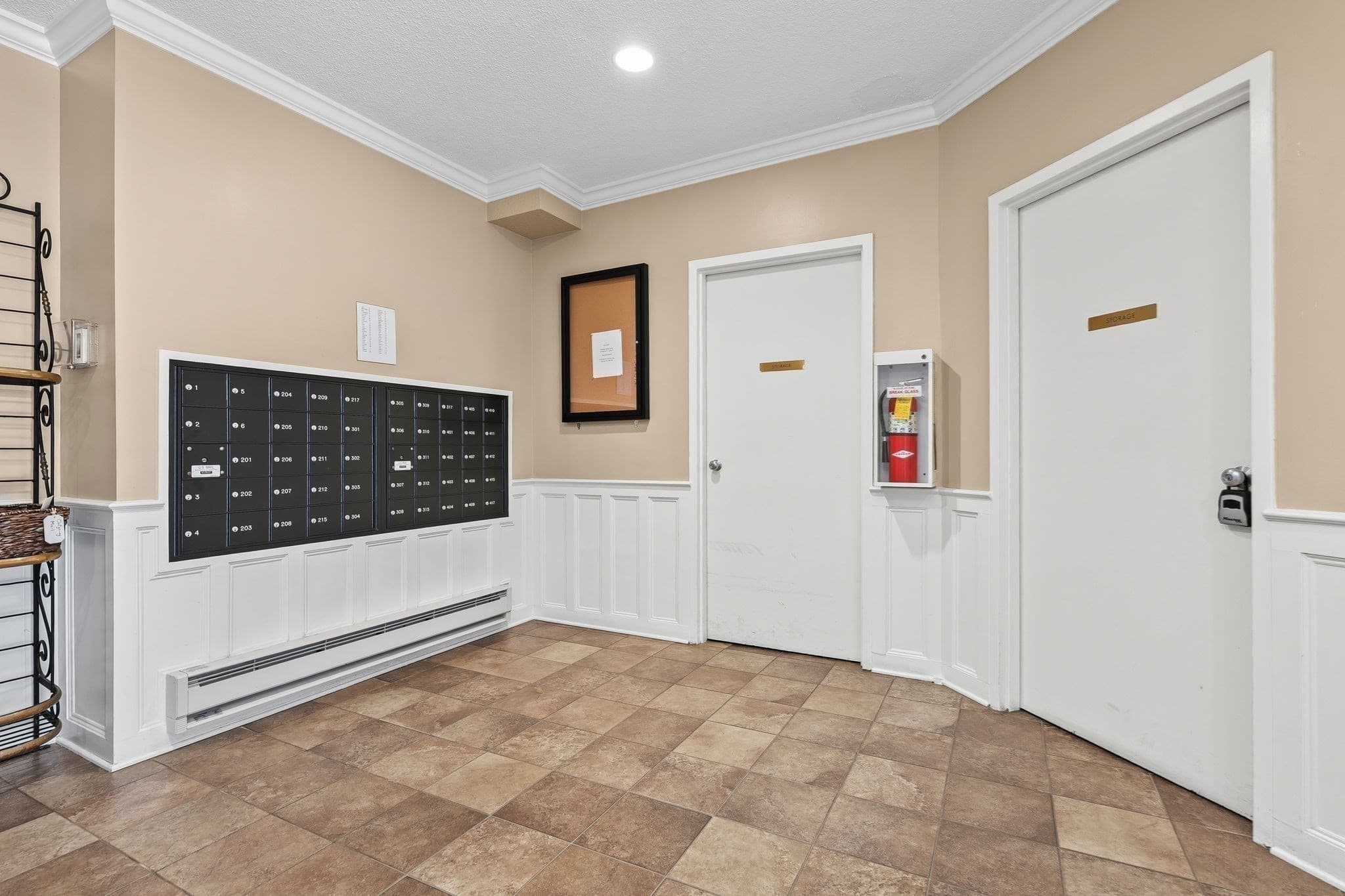 Condominium at 666 Main St # 310, Winchester MA 01890, Winchester, photo 32 of 41