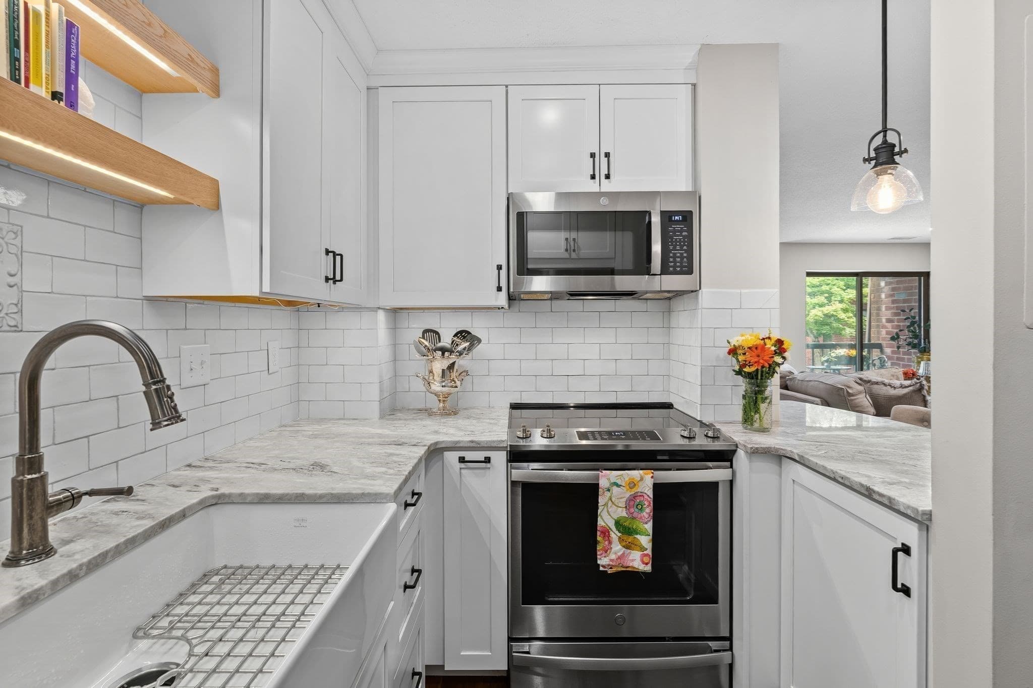 Condominium at 666 Main St # 310, Winchester MA 01890, Winchester, photo 5 of 41