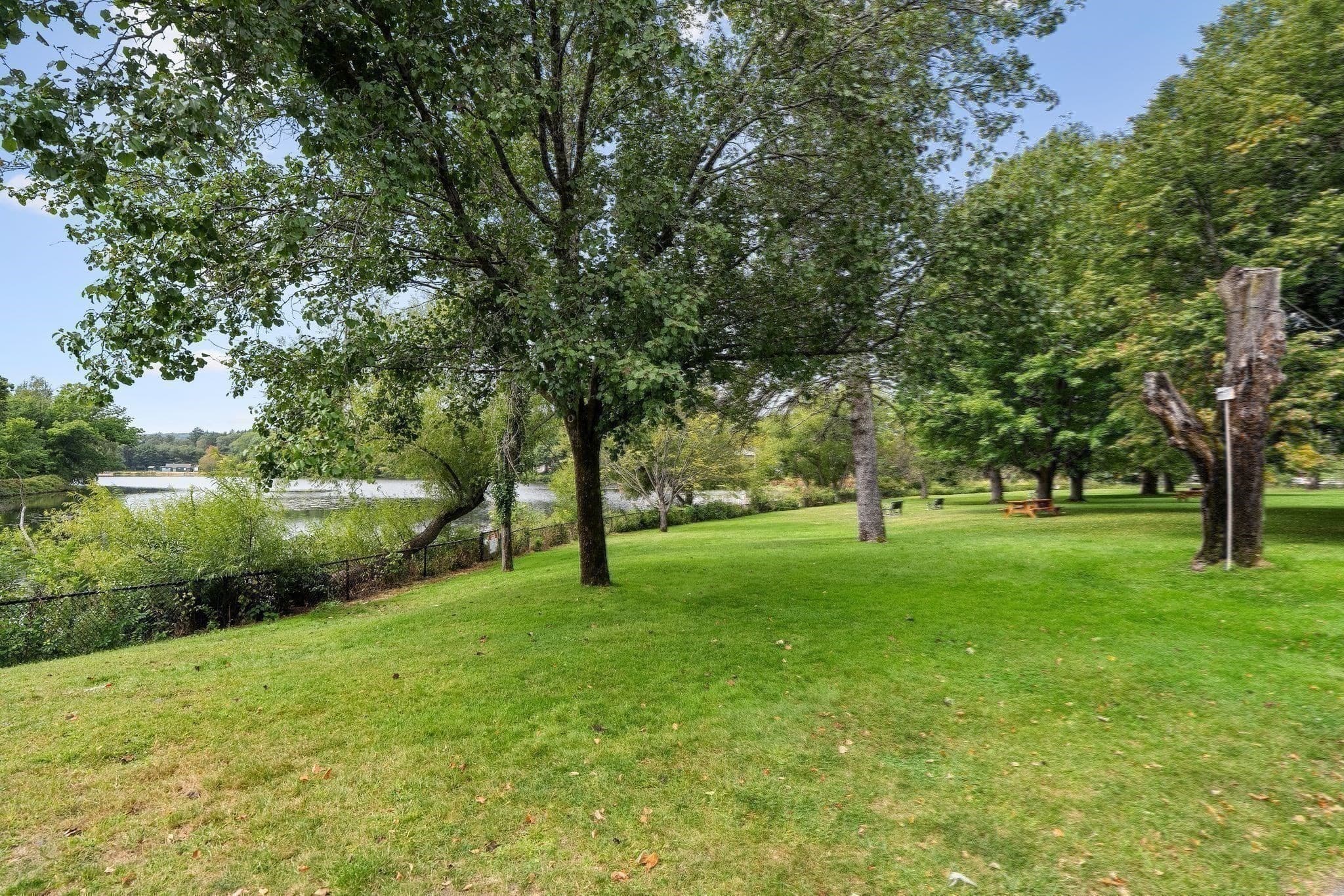 Condominium at 666 Main St # 310, Winchester MA 01890, Winchester, photo 34 of 41