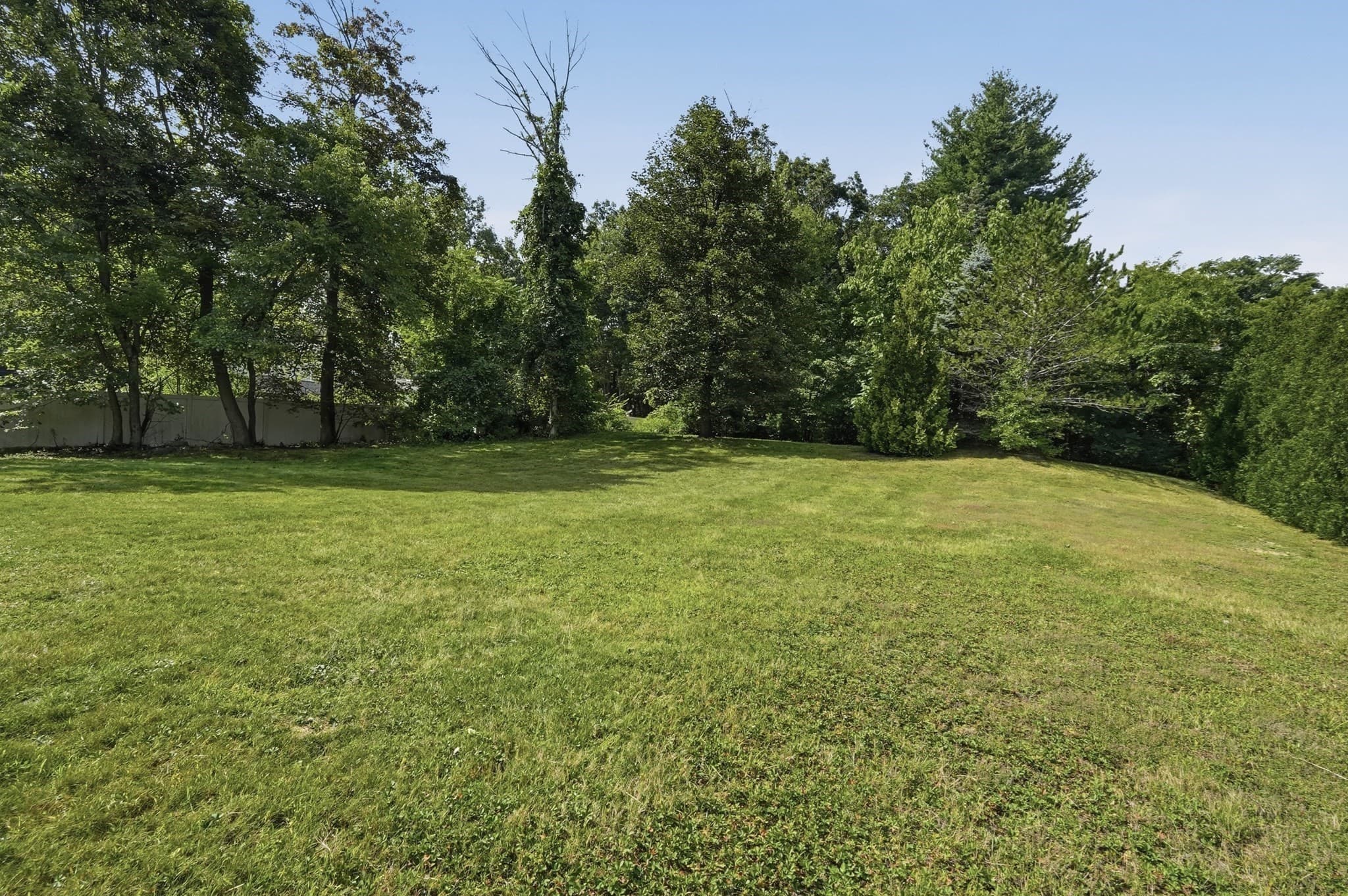 Single Family Residence at 9 Spring Terrace, Shrewsbury MA 01545, Shrewsbury, photo 27 of 28