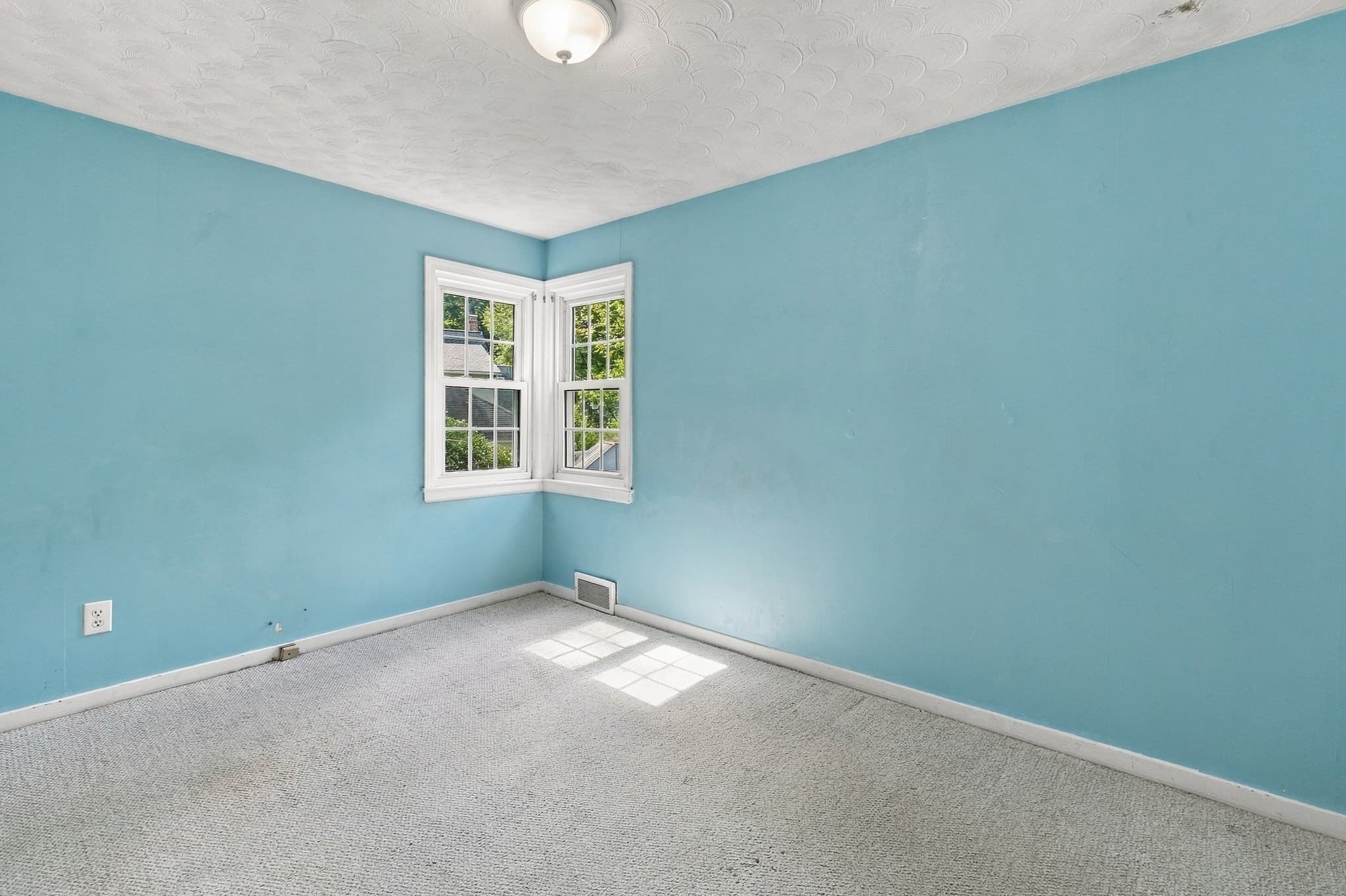 Single Family Residence at 9 Spring Terrace, Shrewsbury MA 01545, Shrewsbury, photo 16 of 28