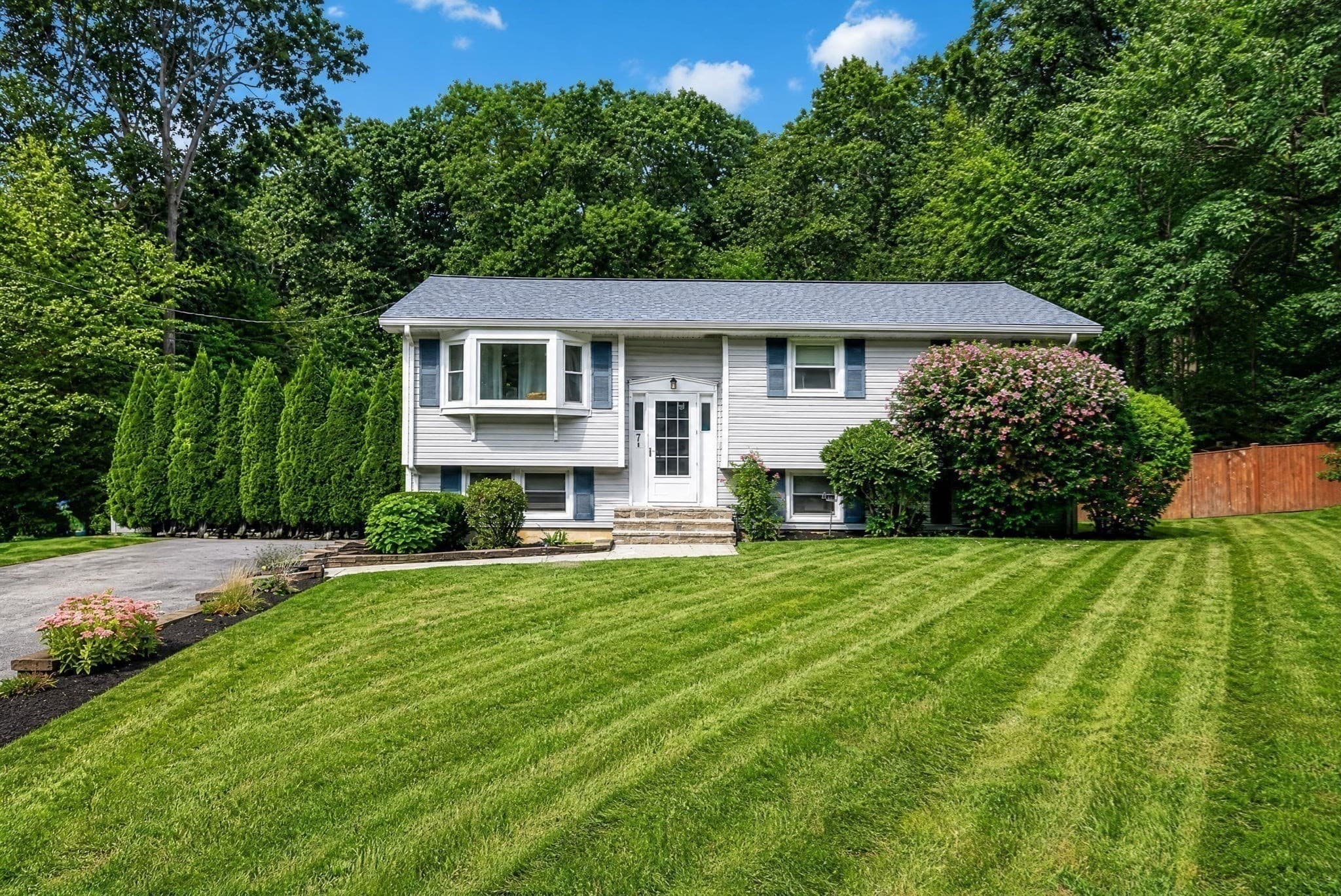 Single Family Residence at 71 Martha Ave, Tewksbury MA 01876, Tewksbury, photo 2 of 42