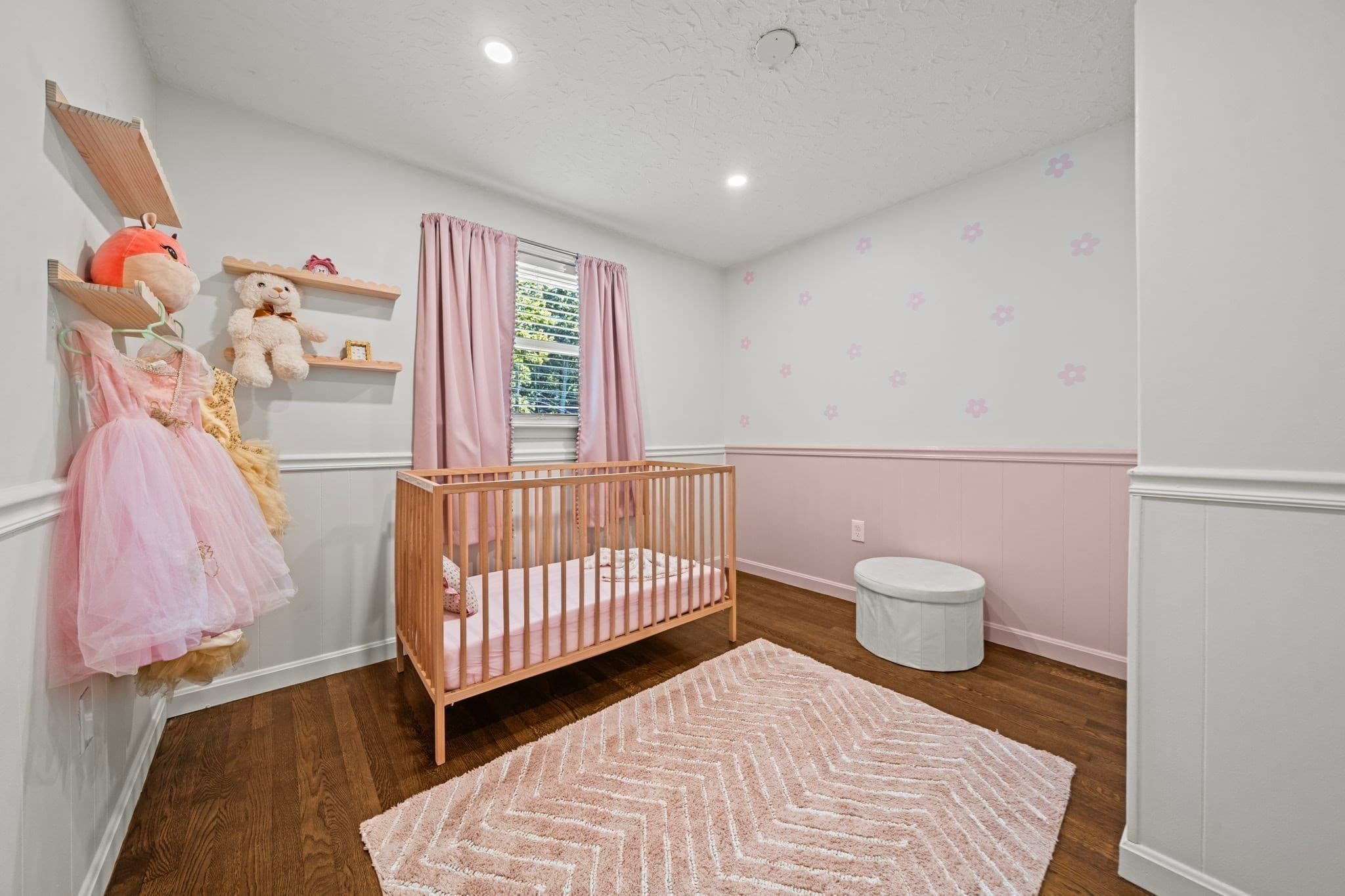Single Family Residence at 71 Martha Ave, Tewksbury MA 01876, Tewksbury, photo 20 of 42