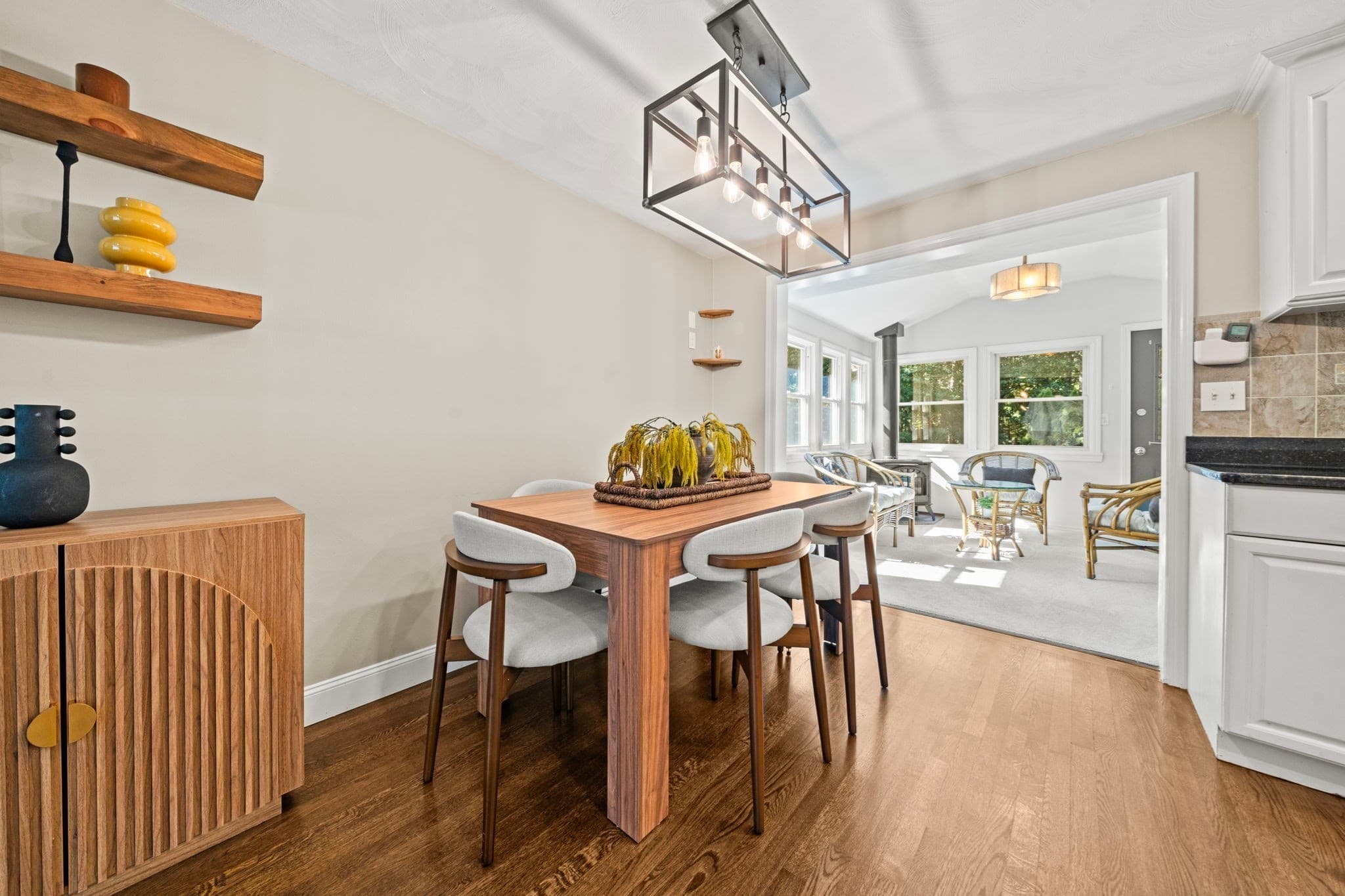 Single Family Residence at 71 Martha Ave, Tewksbury MA 01876, Tewksbury, photo 8 of 42