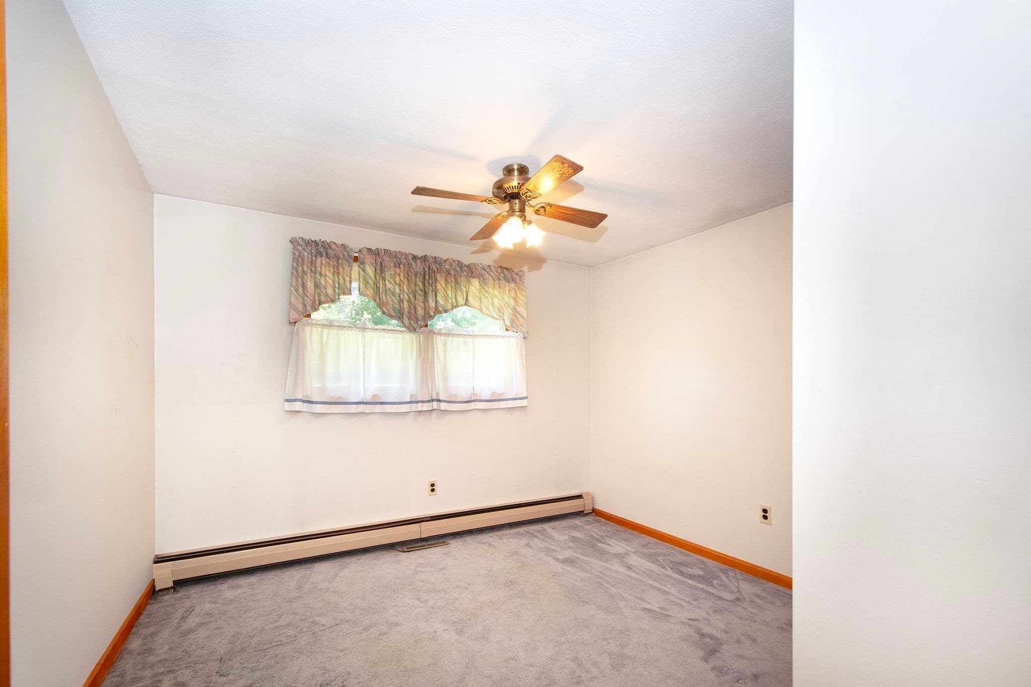 Single Family Residence at 40 Border Rd, Holbrook MA 02343, Holbrook, photo 17 of 30