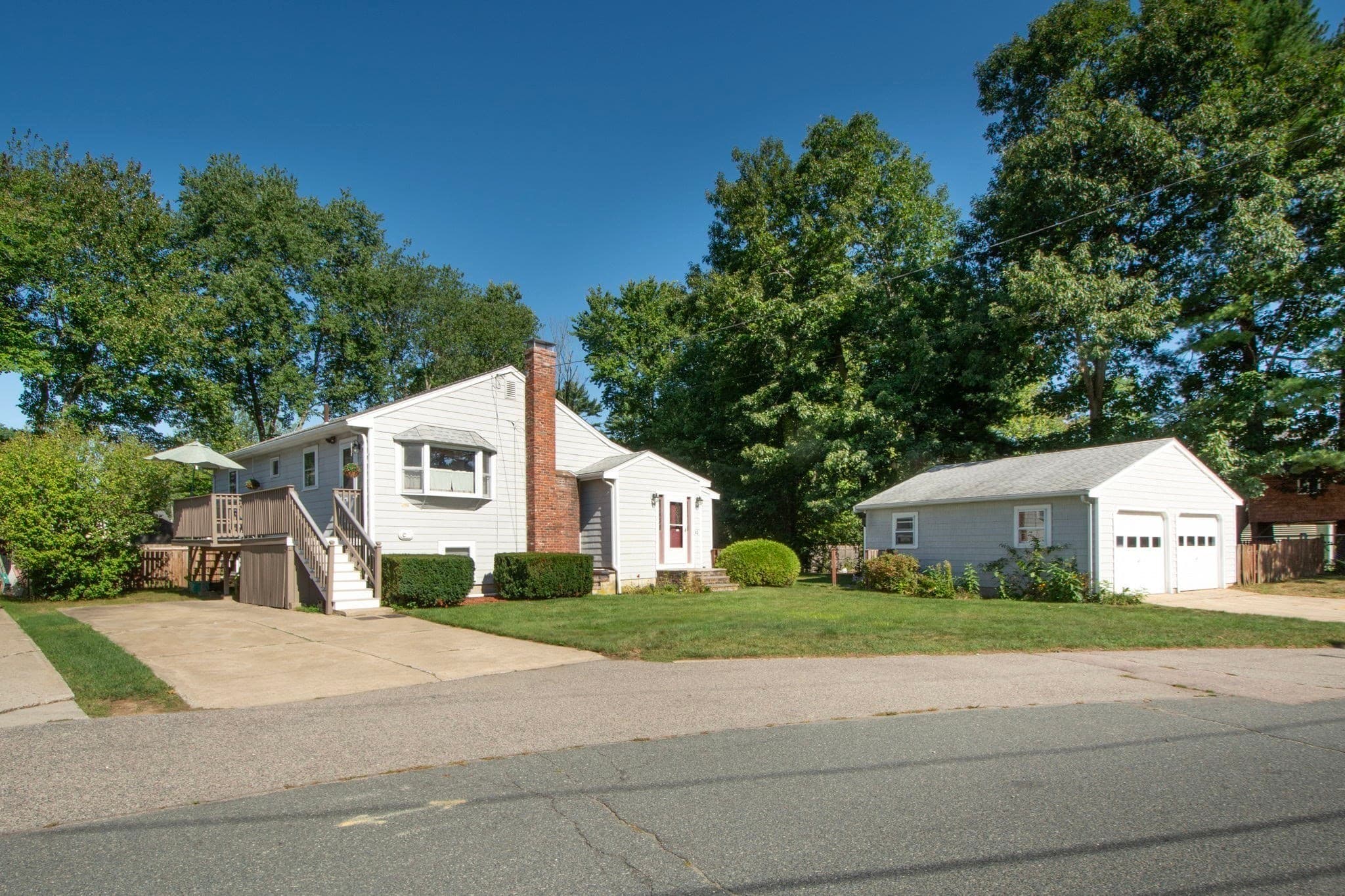 40 Border Rd, Holbrook MA 02343