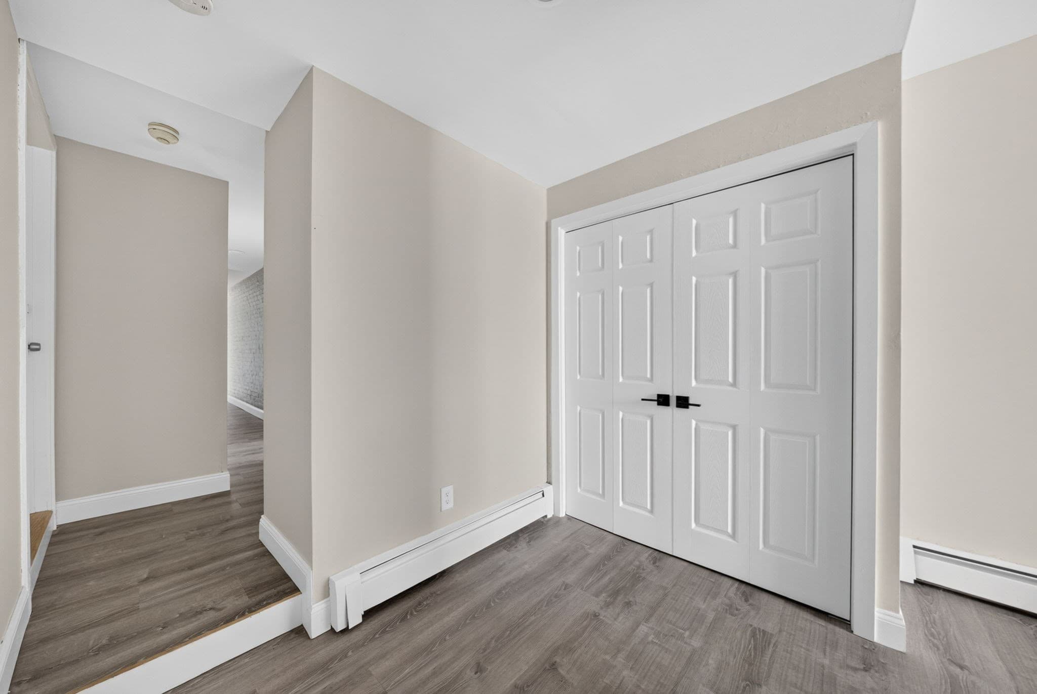 Condominium at 533 Locust St # 1, Fall River MA 02720, Fall River, photo 7 of 18