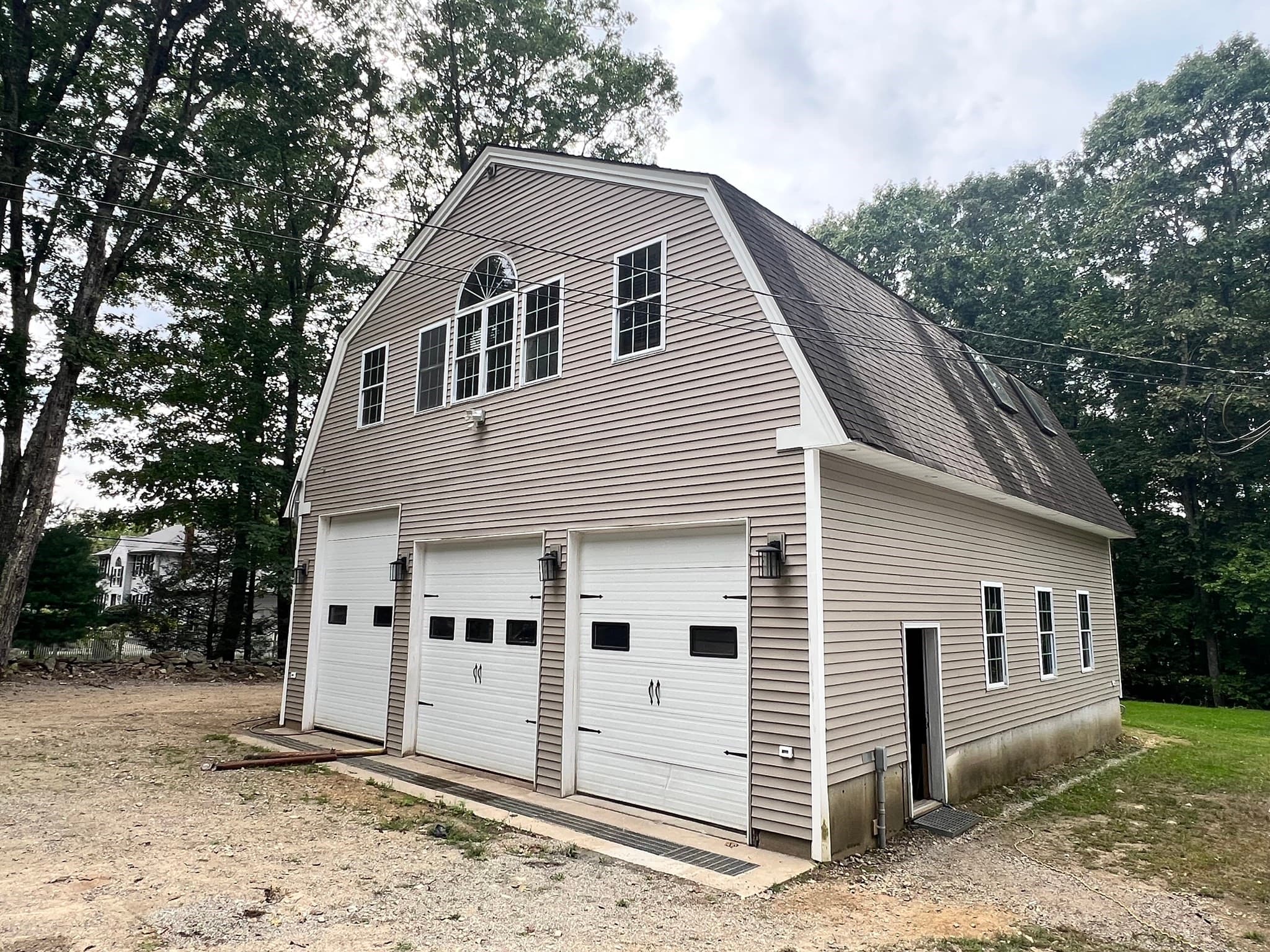 Single Family Residence at 199 Center Depot Road, Charlton MA 01507, Charlton, photo 7 of 42