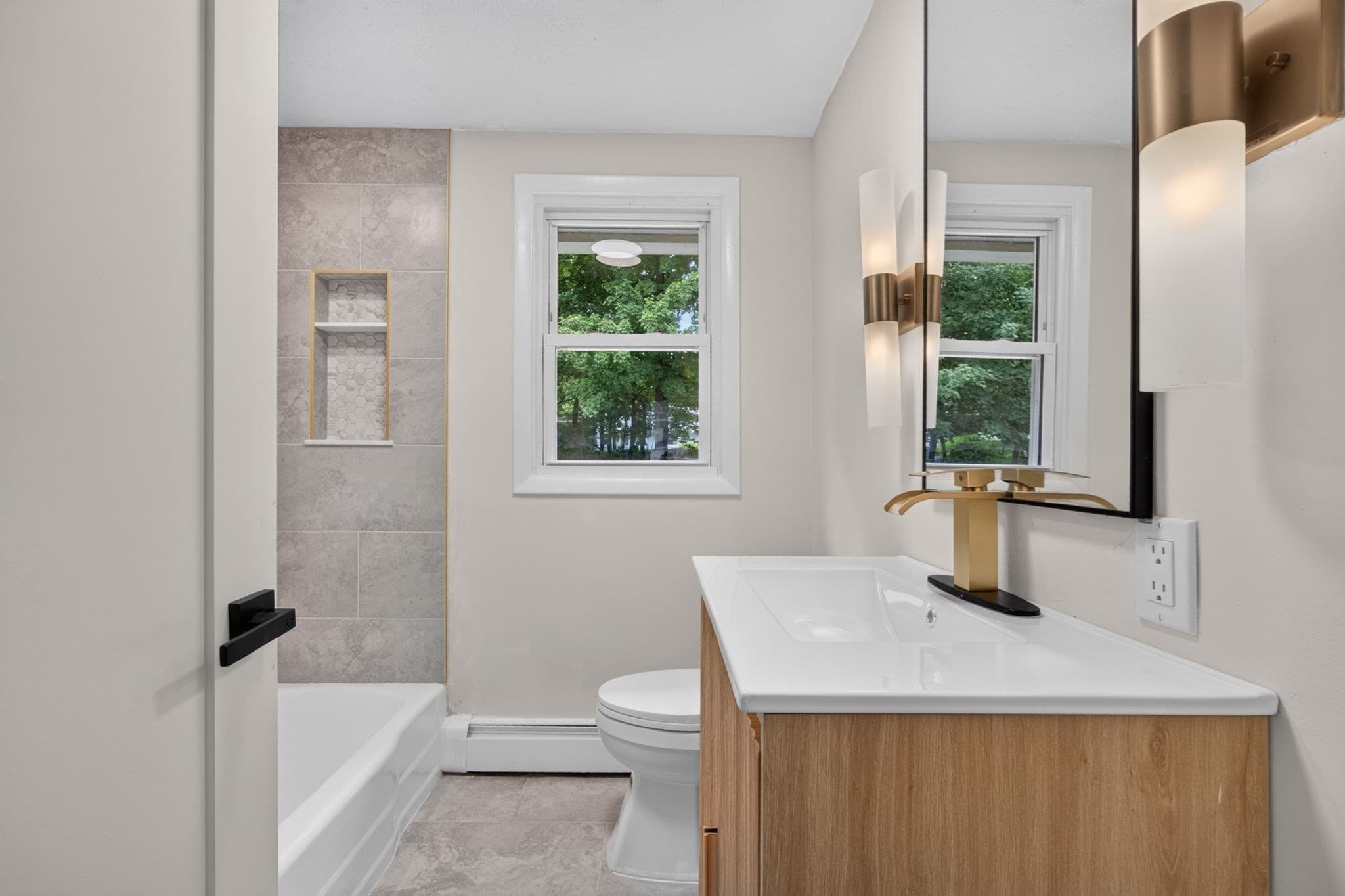 Single Family Residence at 17 Grover St, Beverly MA 01915, Beverly, photo 17 of 30