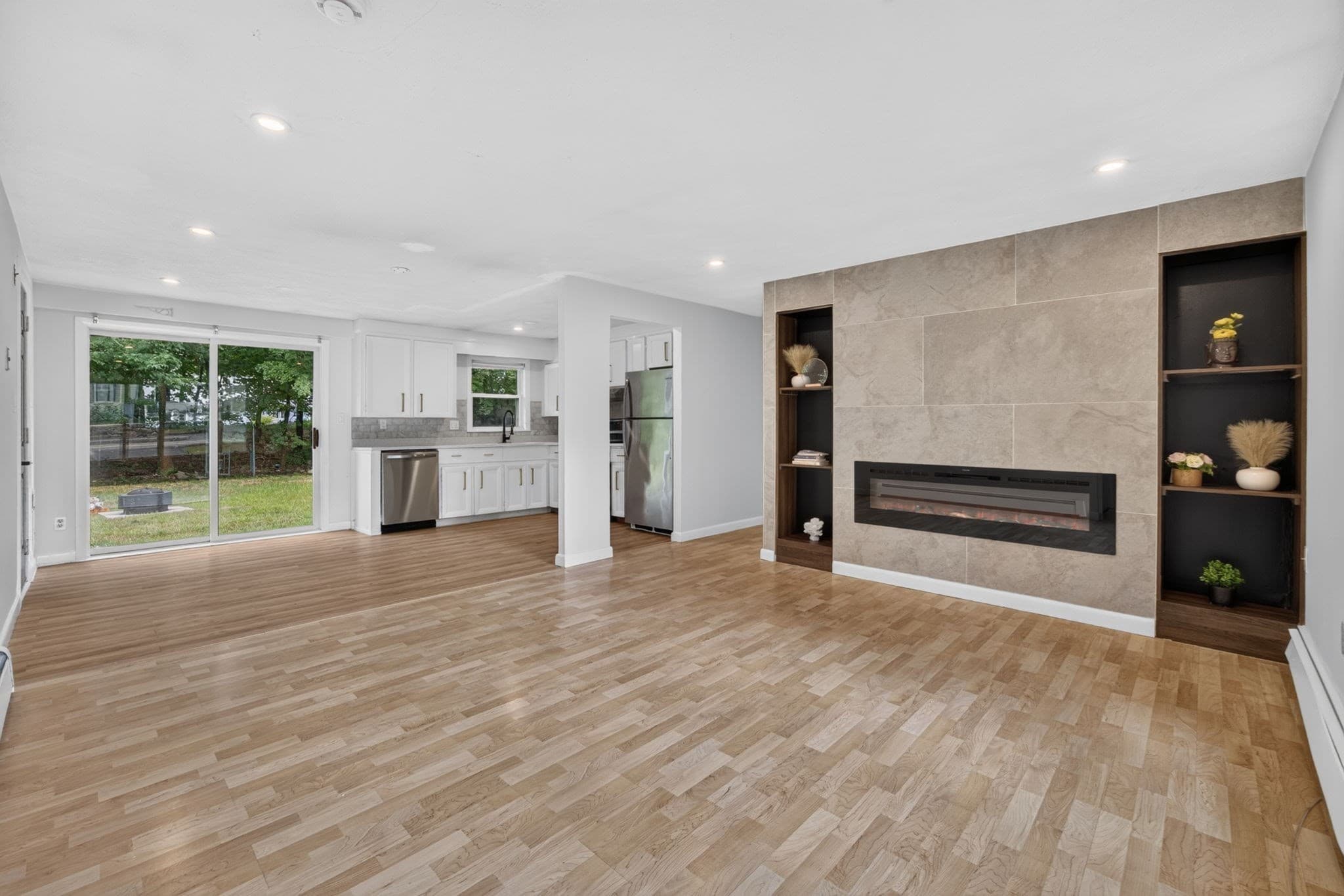 Single Family Residence at 17 Grover St, Beverly MA 01915, Beverly, photo 10 of 30