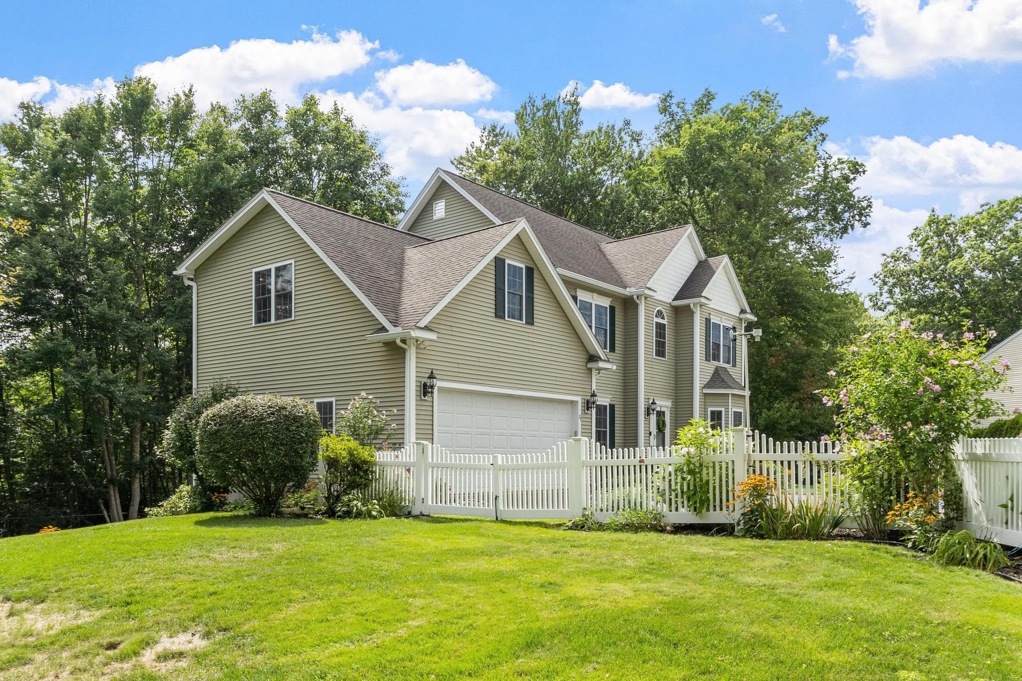 Single Family Residence at 71 Nicolle Ter, Gardner MA 01440, Gardner, photo 34 of 42
