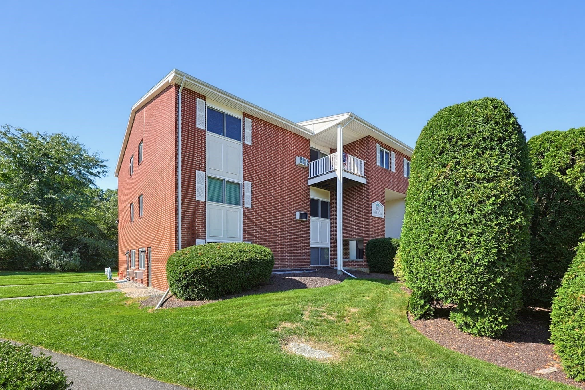 Condominium at 22 Dailey St # F, Attleboro MA 02703, Attleboro, photo 27 of 29