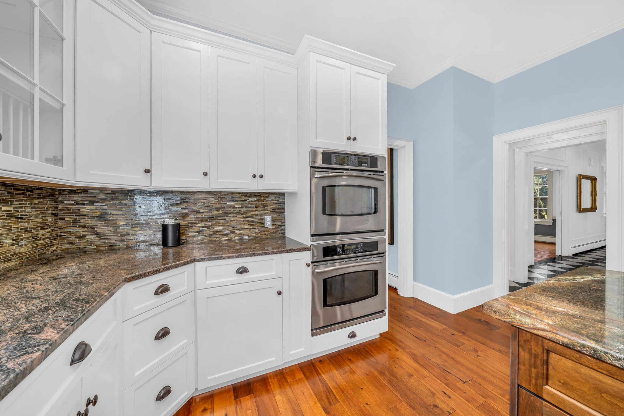 Single Family Residence at 40 Grandview Rd, Chelmsford MA 01824, photo 6 of 42
