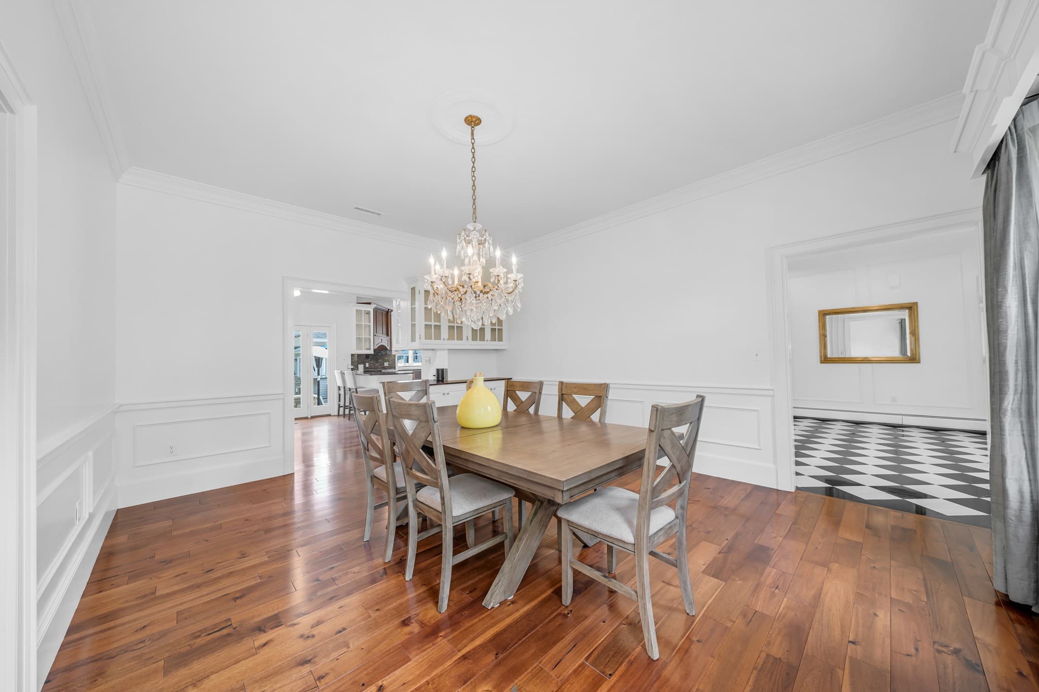 Single Family Residence at 40 Grandview Rd, Chelmsford MA 01824, photo 9 of 42