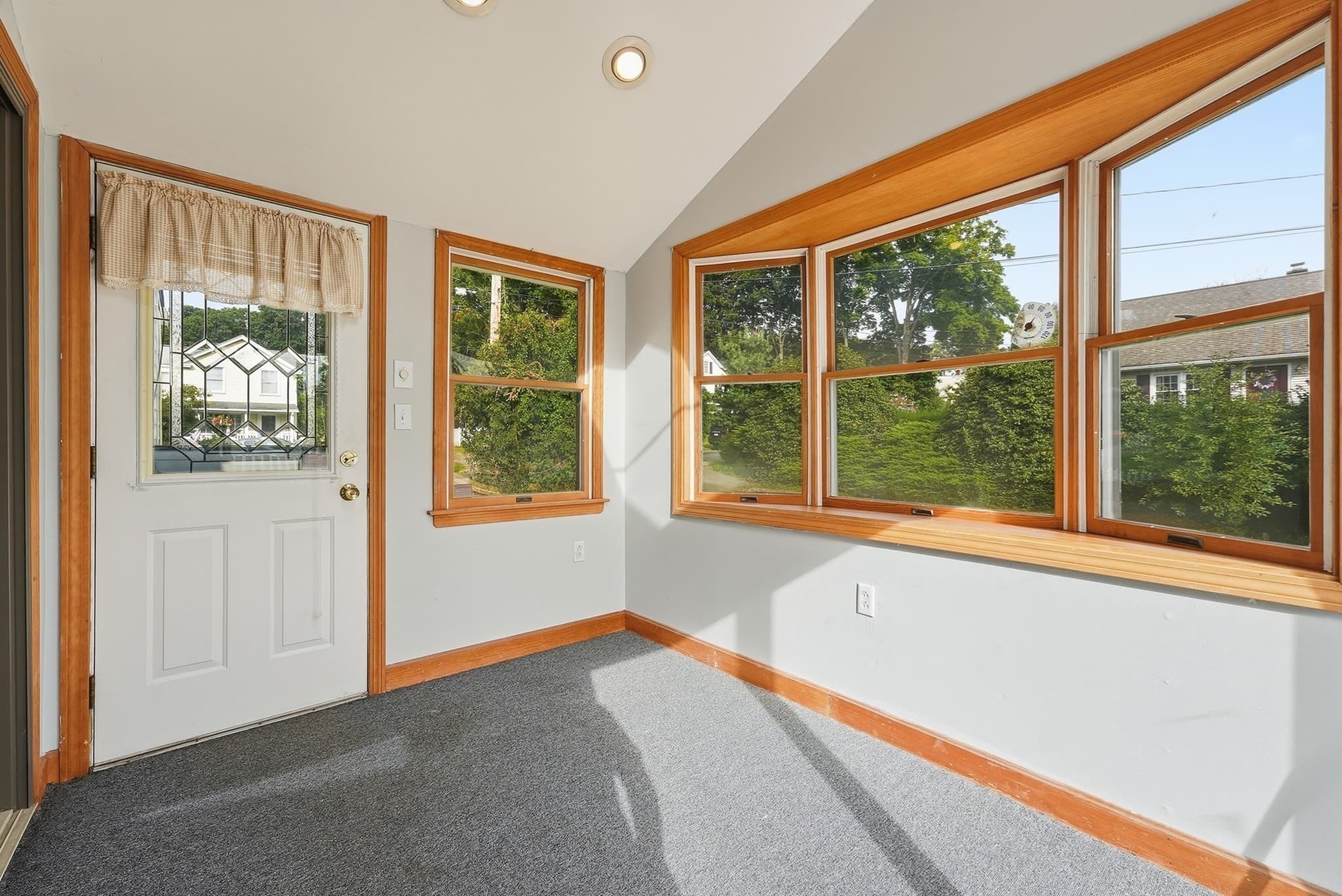 Single Family Residence at 73 Edmund St, East Longmeadow MA 01028, East Longmeadow, photo 9 of 42