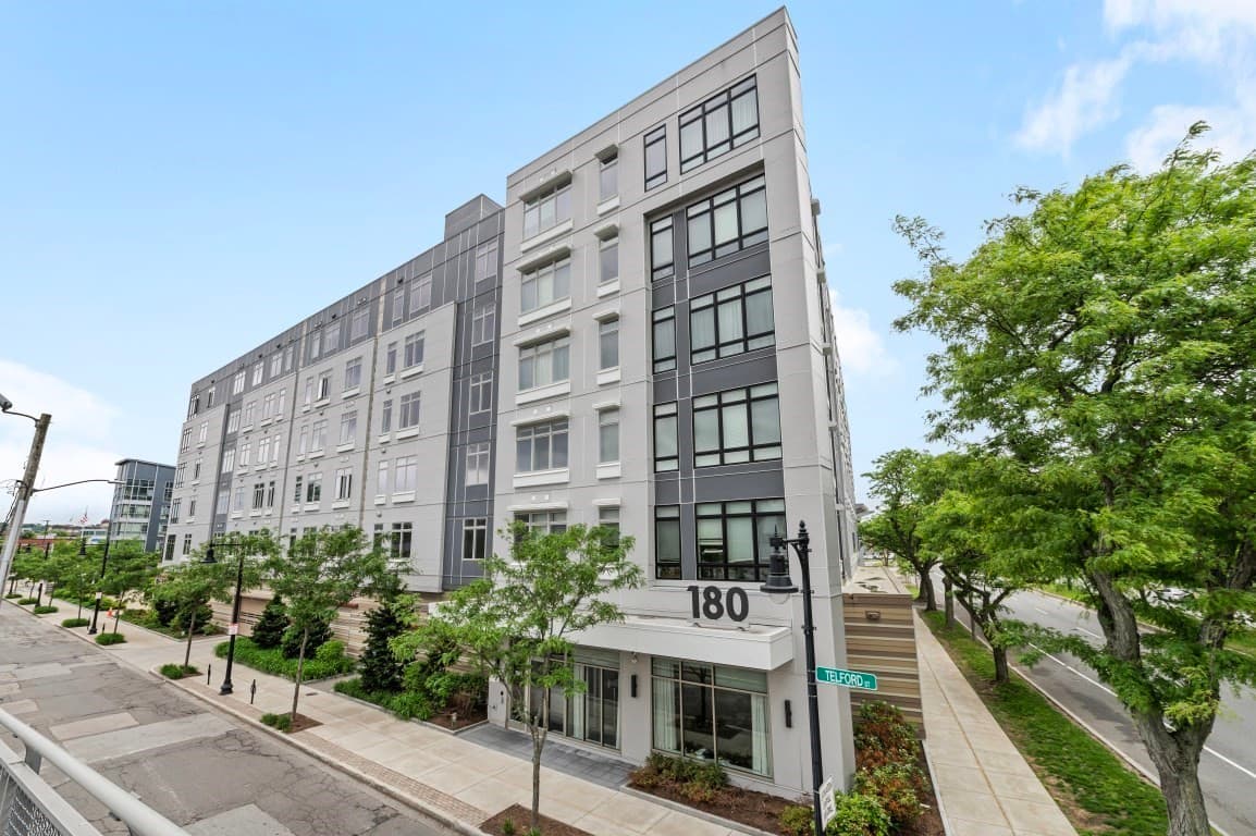 180 Telford Street # 611, Boston MA 02135
