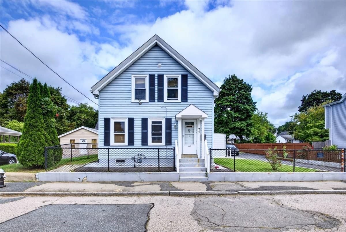 Single Family Residence at 37 Taber Ave, Brockton MA 02302, Brockton, photo 2 of 32