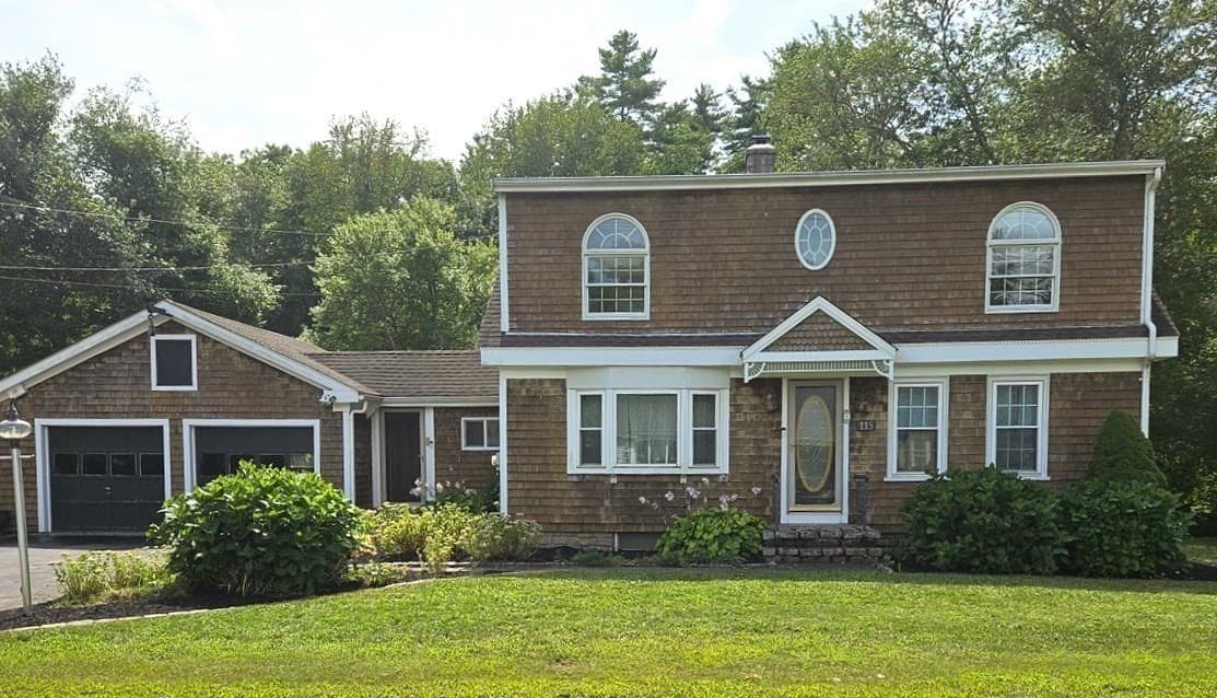 Single Family Residence at 115 Acushnet Rd, Mattapoisett MA 02739, Mattapoisett, photo 2 of 40
