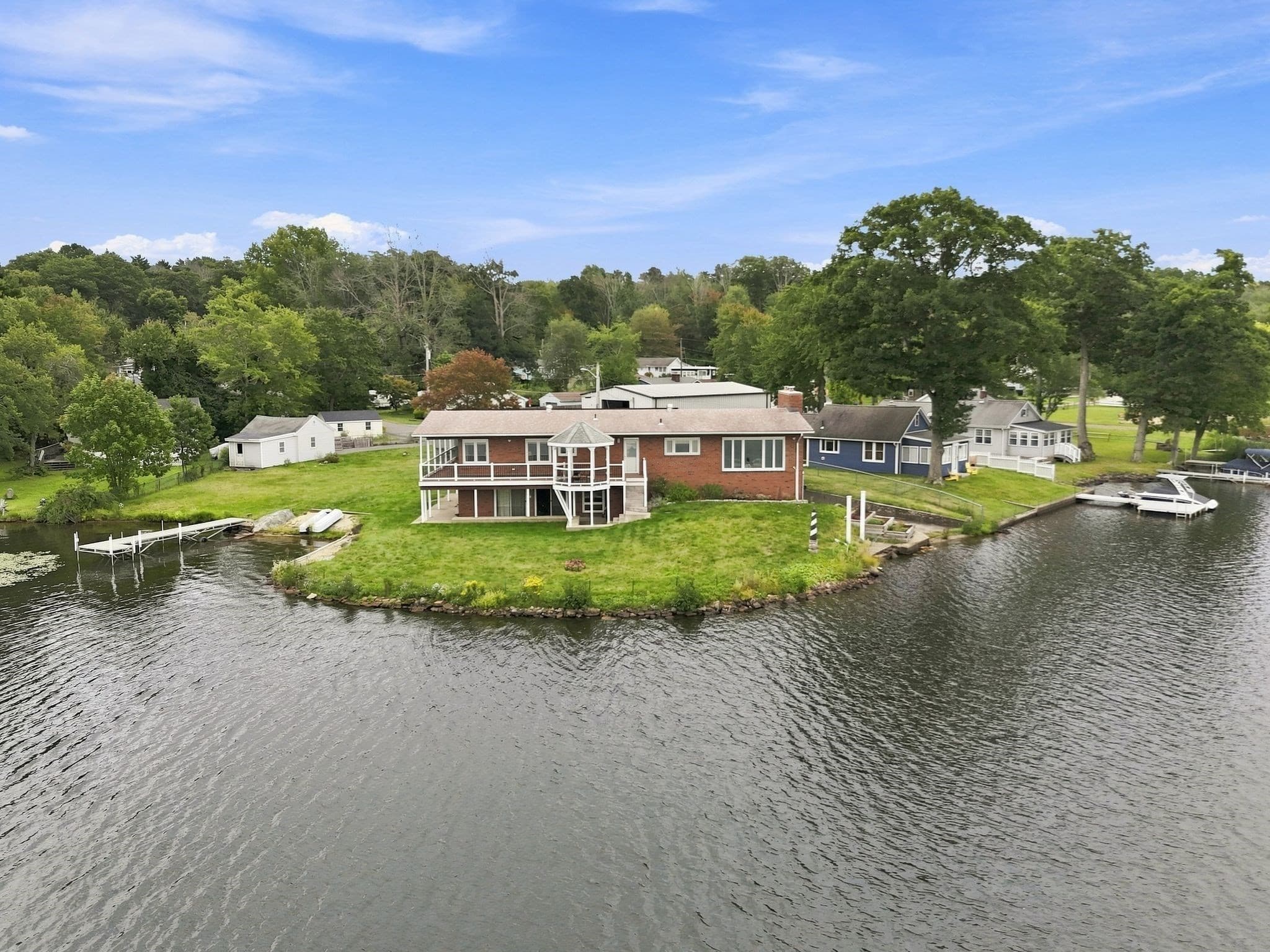 29 Lake Shore Drive, Wales MA 01081