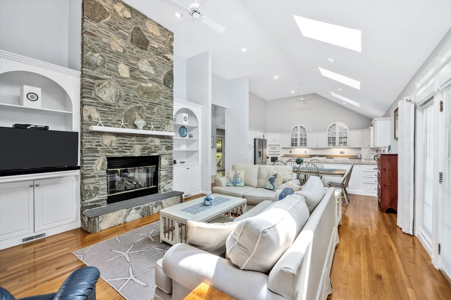 Single Family Residence at 103 Sandcastle Dr, Falmouth MA 02536, Falmouth, photo 16 of 42