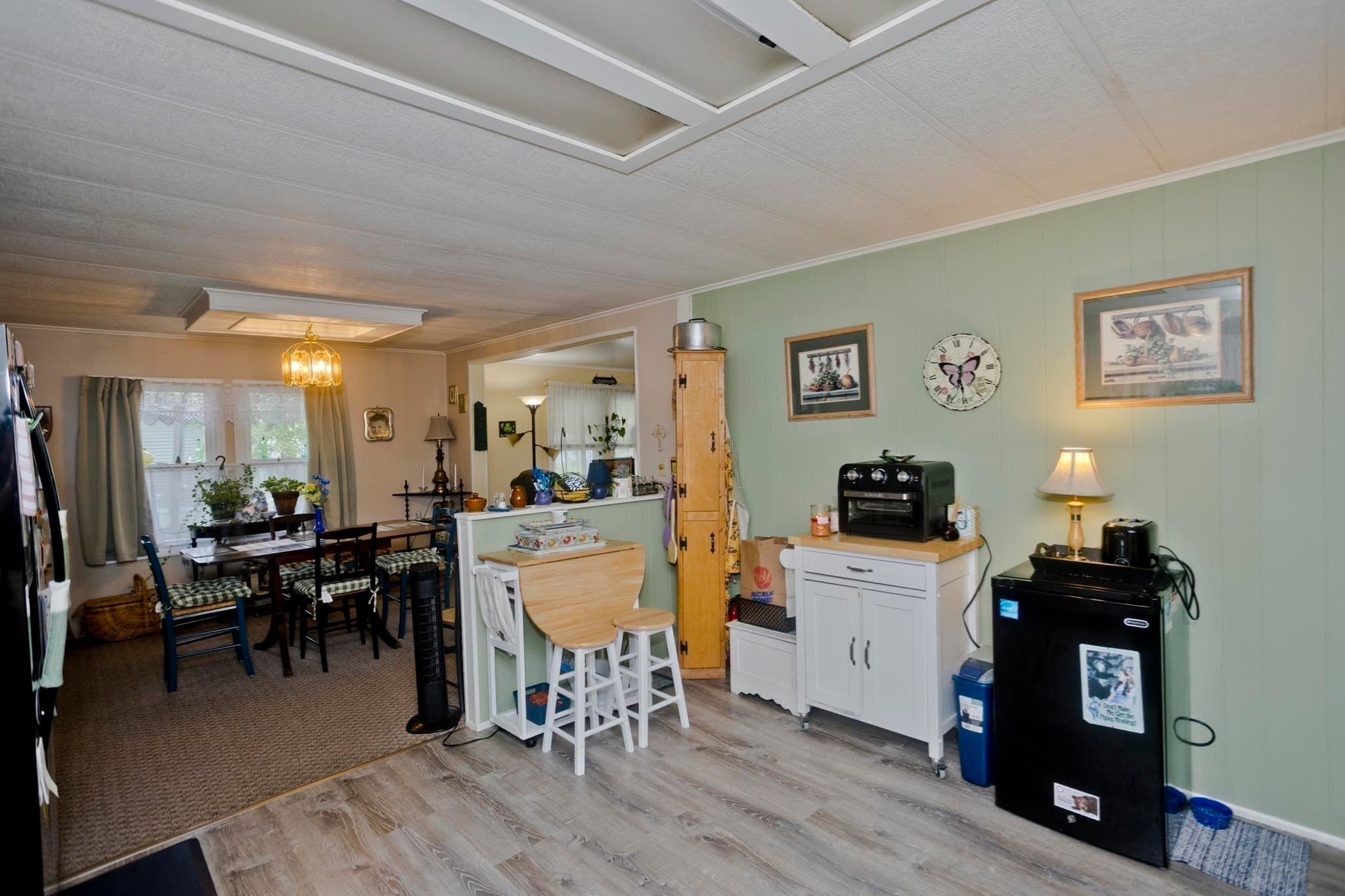 Mobile Home at 14 Sunnydale Circle, Brimfield MA 01010, photo 11 of 30