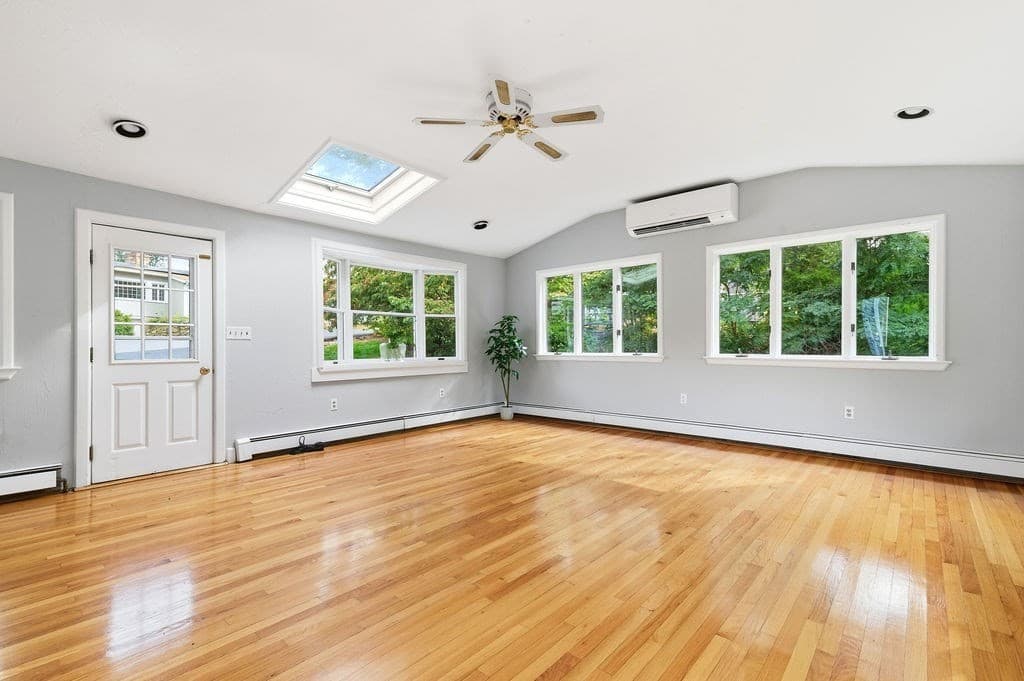 Single Family Residence at 70 Century Road, Weymouth MA 02190, Weymouth, photo 5 of 41