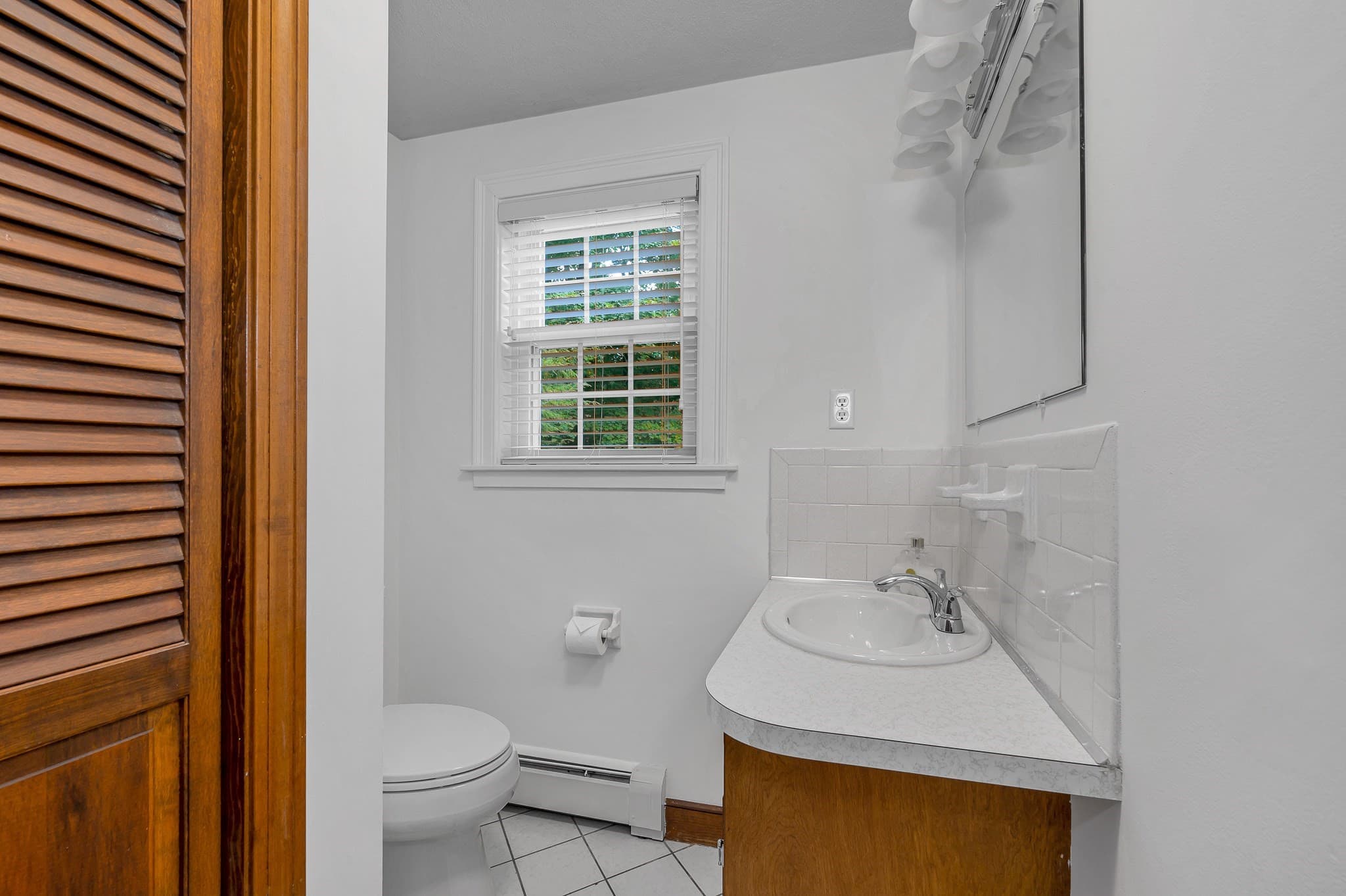 Single Family Residence at 6 Murphy Circle, Framingham MA 01701, Framingham, photo 16 of 38