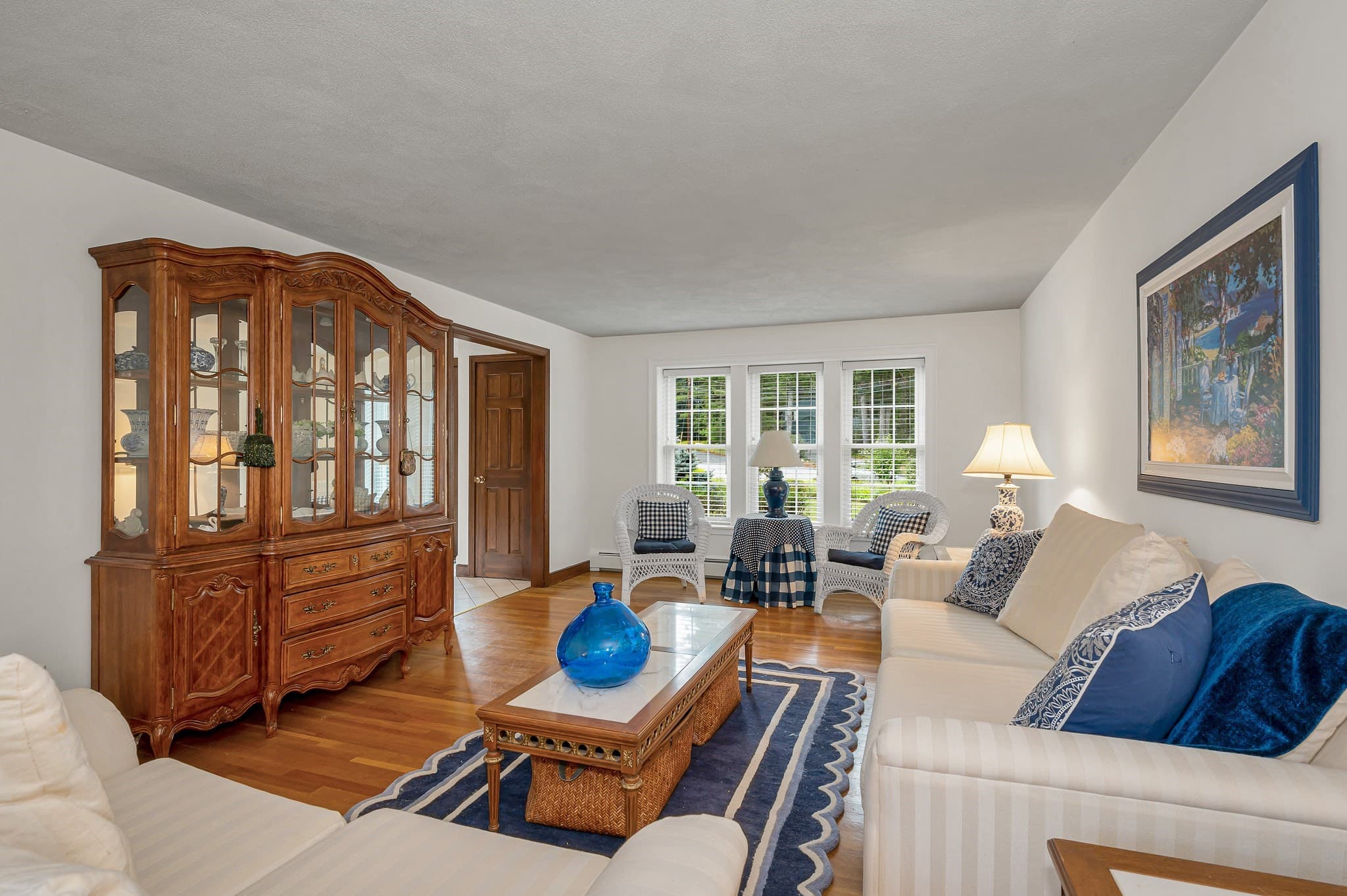 Single Family Residence at 6 Murphy Circle, Framingham MA 01701, Framingham, photo 5 of 38