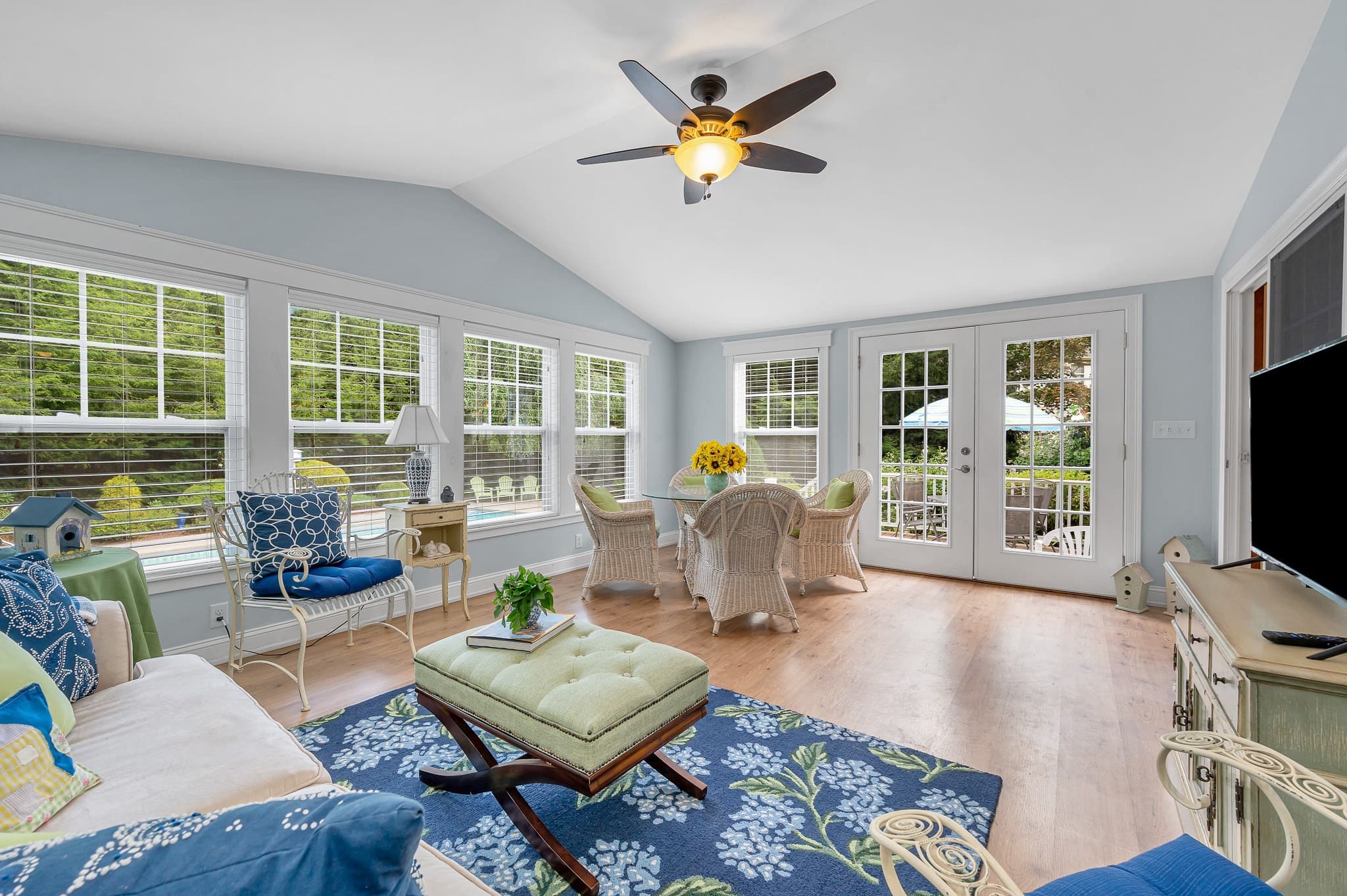 Single Family Residence at 6 Murphy Circle, Framingham MA 01701, Framingham, photo 14 of 38