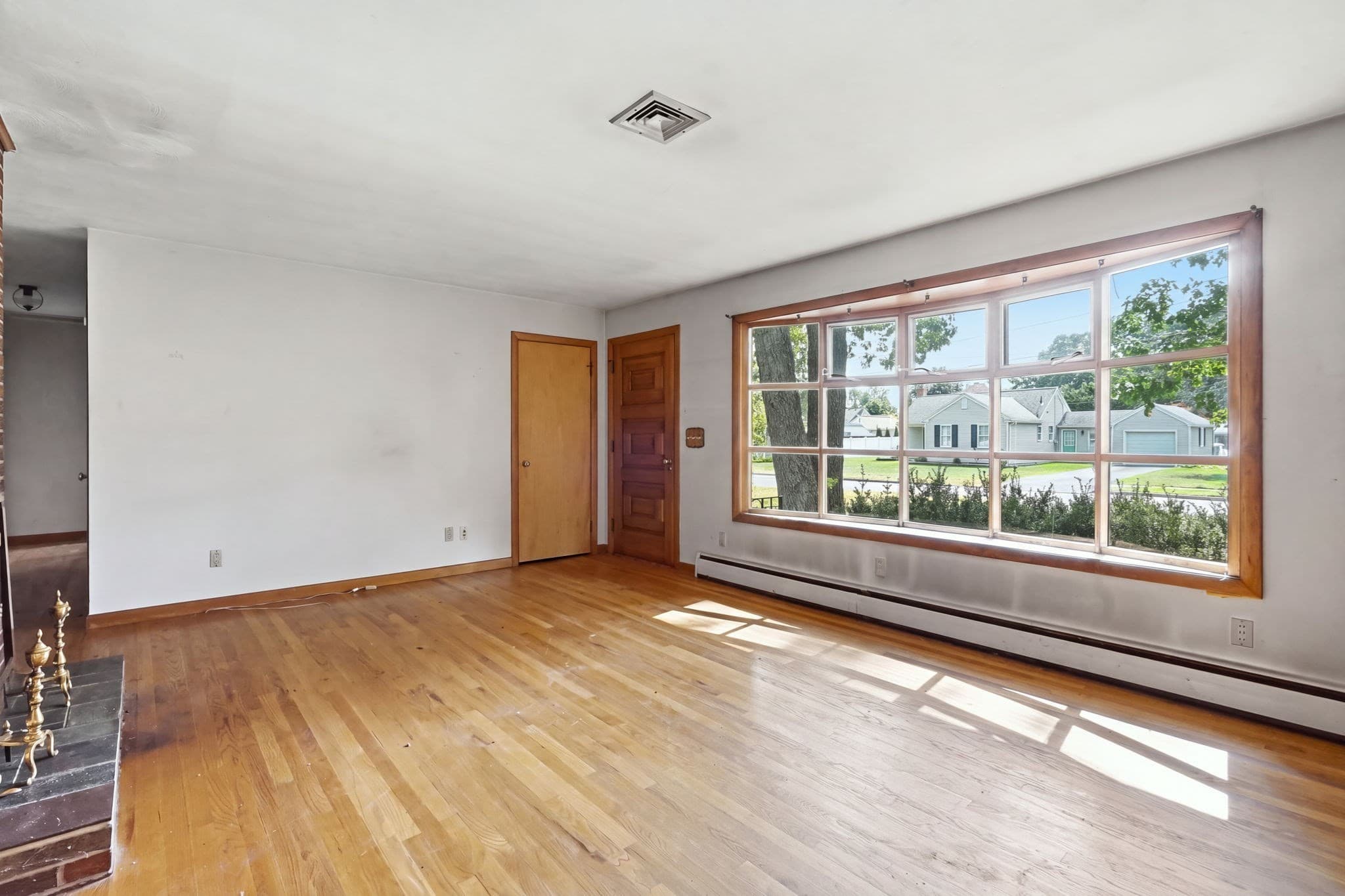 Single Family Residence at 46 Spencer St, Agawam MA 01001, Agawam, photo 13 of 31