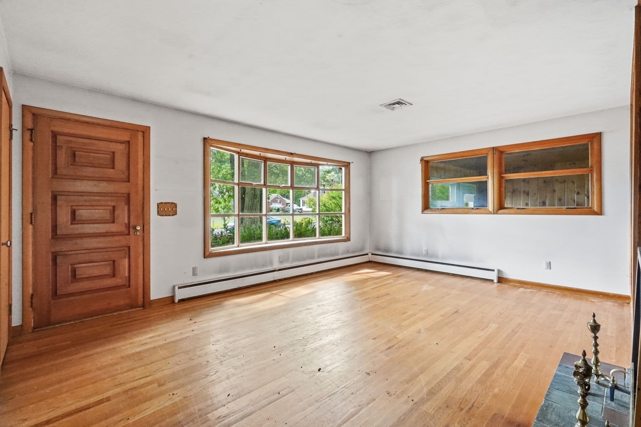 Single Family Residence at 46 Spencer St, Agawam MA 01001, Agawam, photo 12 of 31